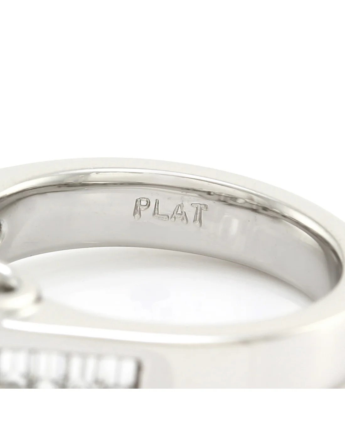 1.51ct SI1, F GIA Certified Emerald Cut Diamond Engagement Ring in Platinum - Image 5