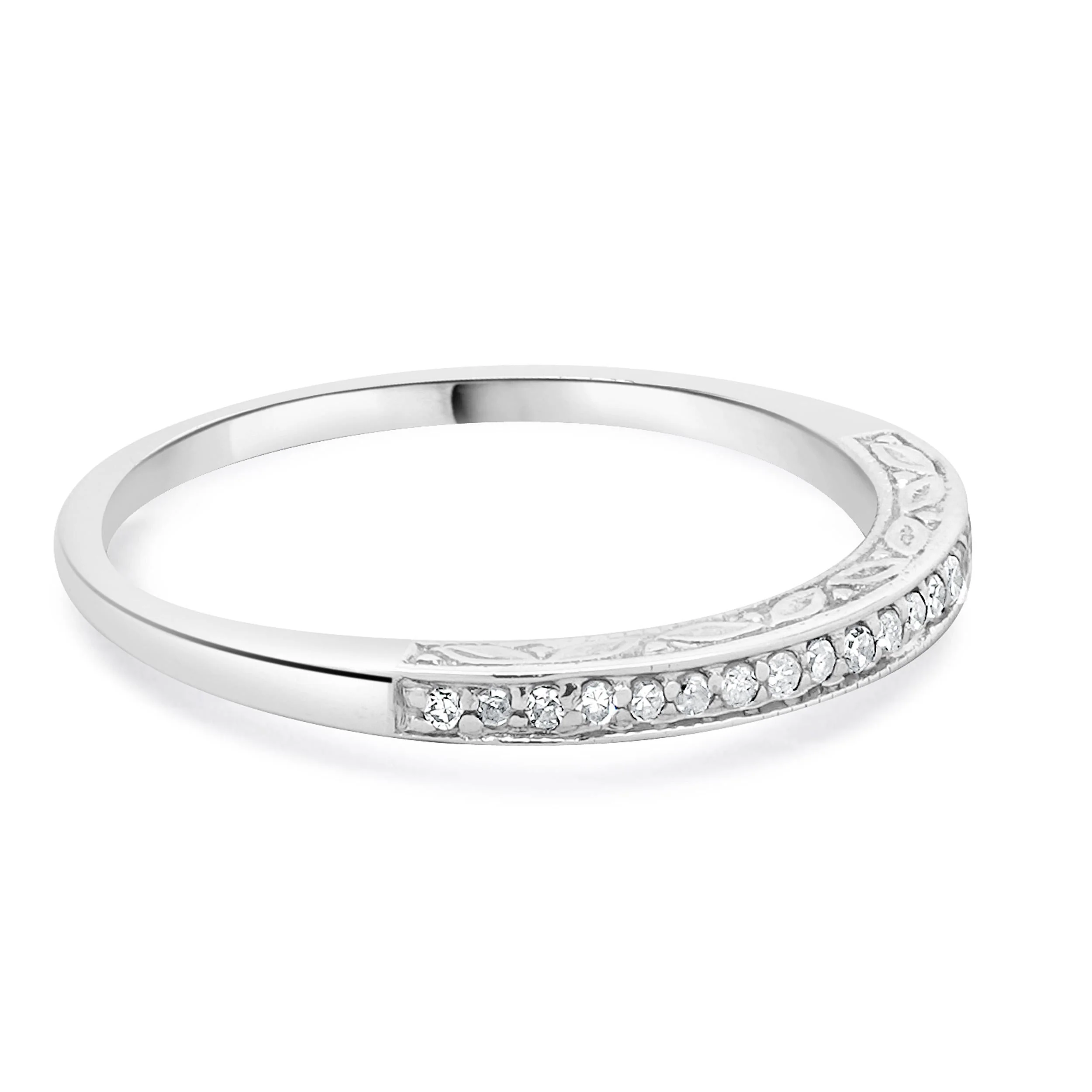10 Karat White Gold Diamond Band - Image 3