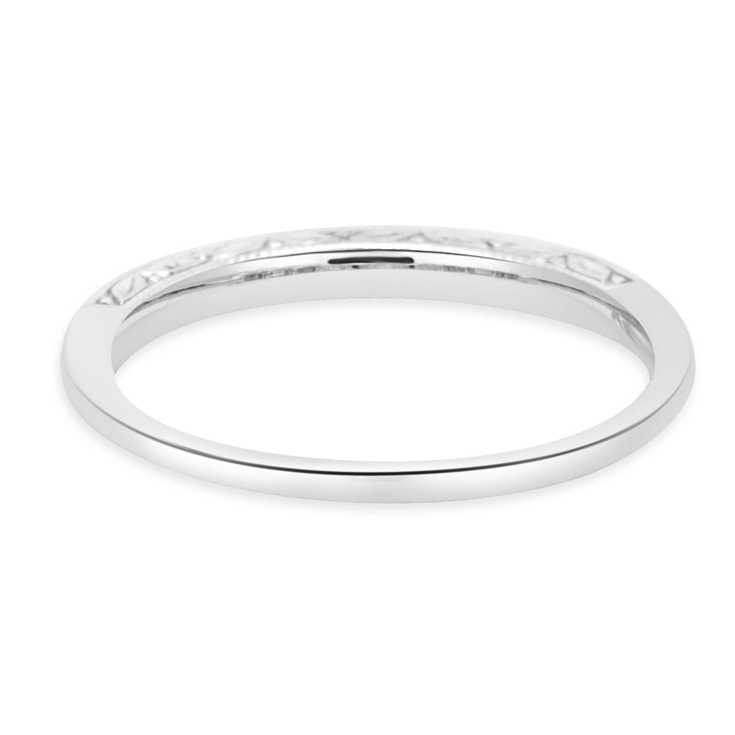 10 Karat White Gold Diamond Band - Image 4