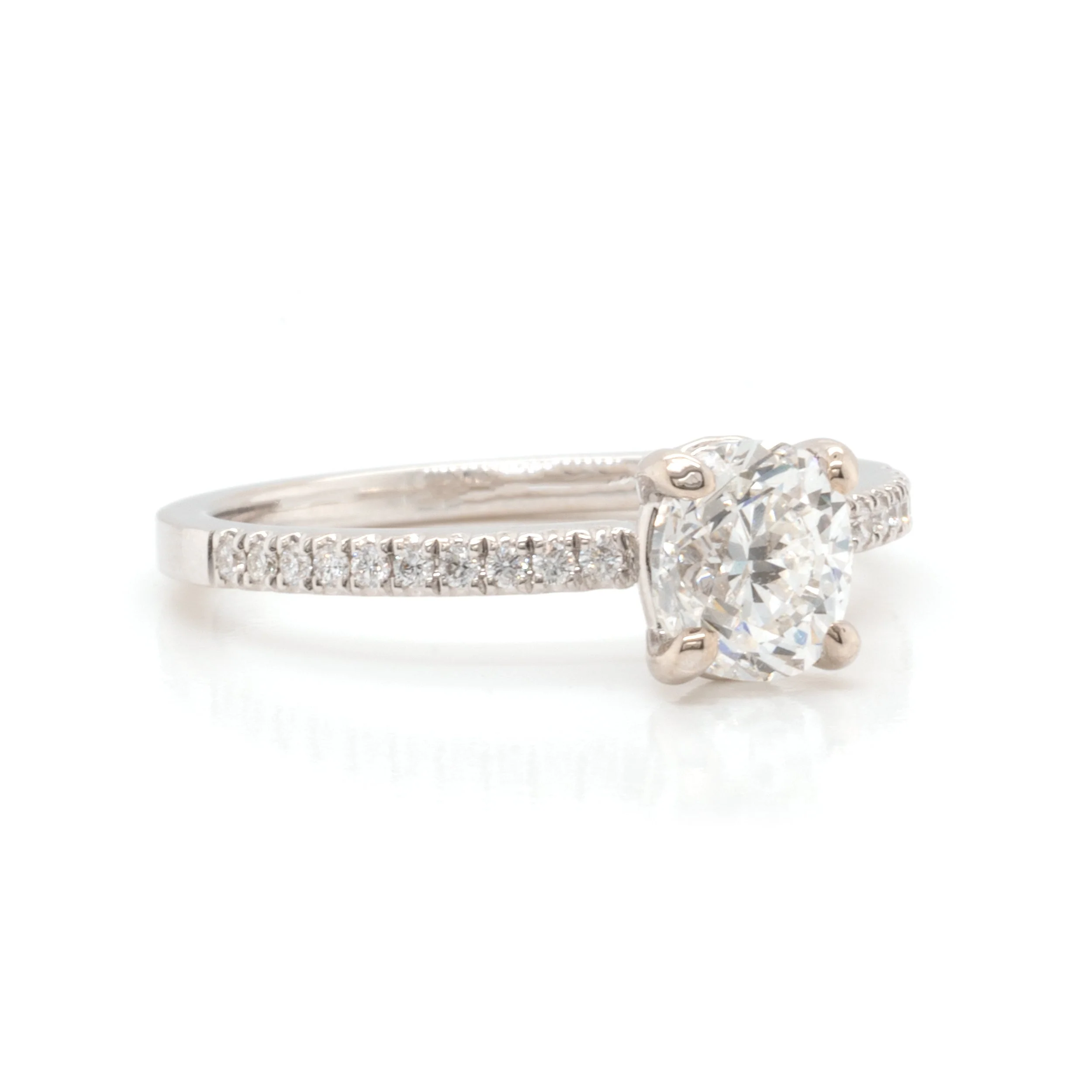 14 Karat White Gold 1.00ct Oval Diamond Engagement Ring - Image 2