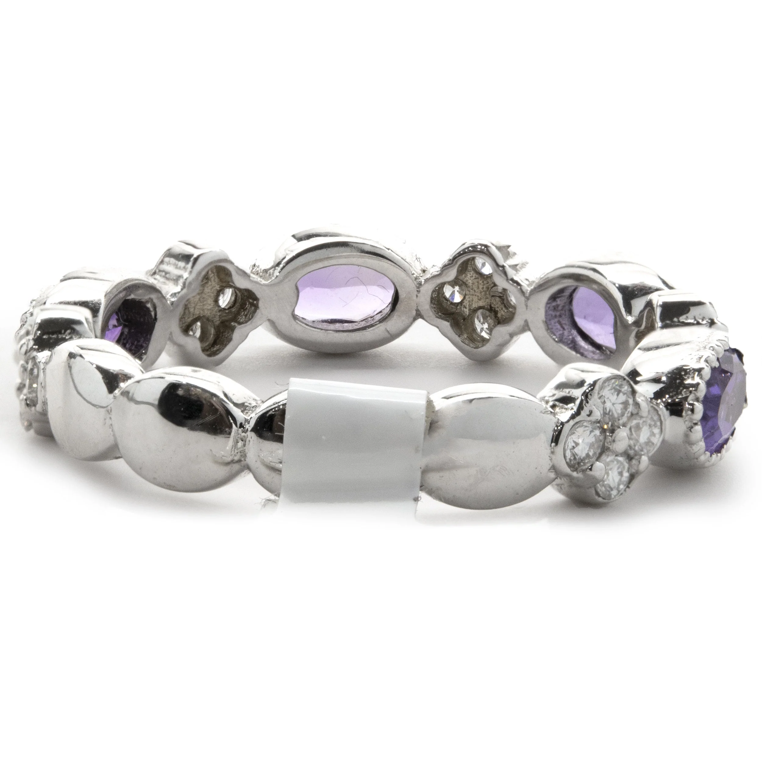 14 Karat White Gold Amethyst and Diamond Star Band - Image 4