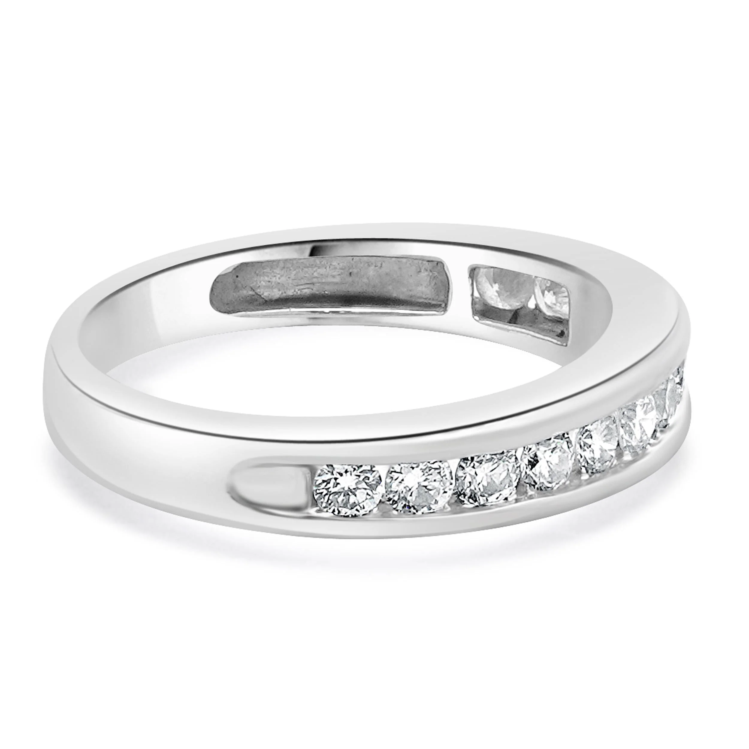 14 Karat White Gold Diamond Band - Image 4