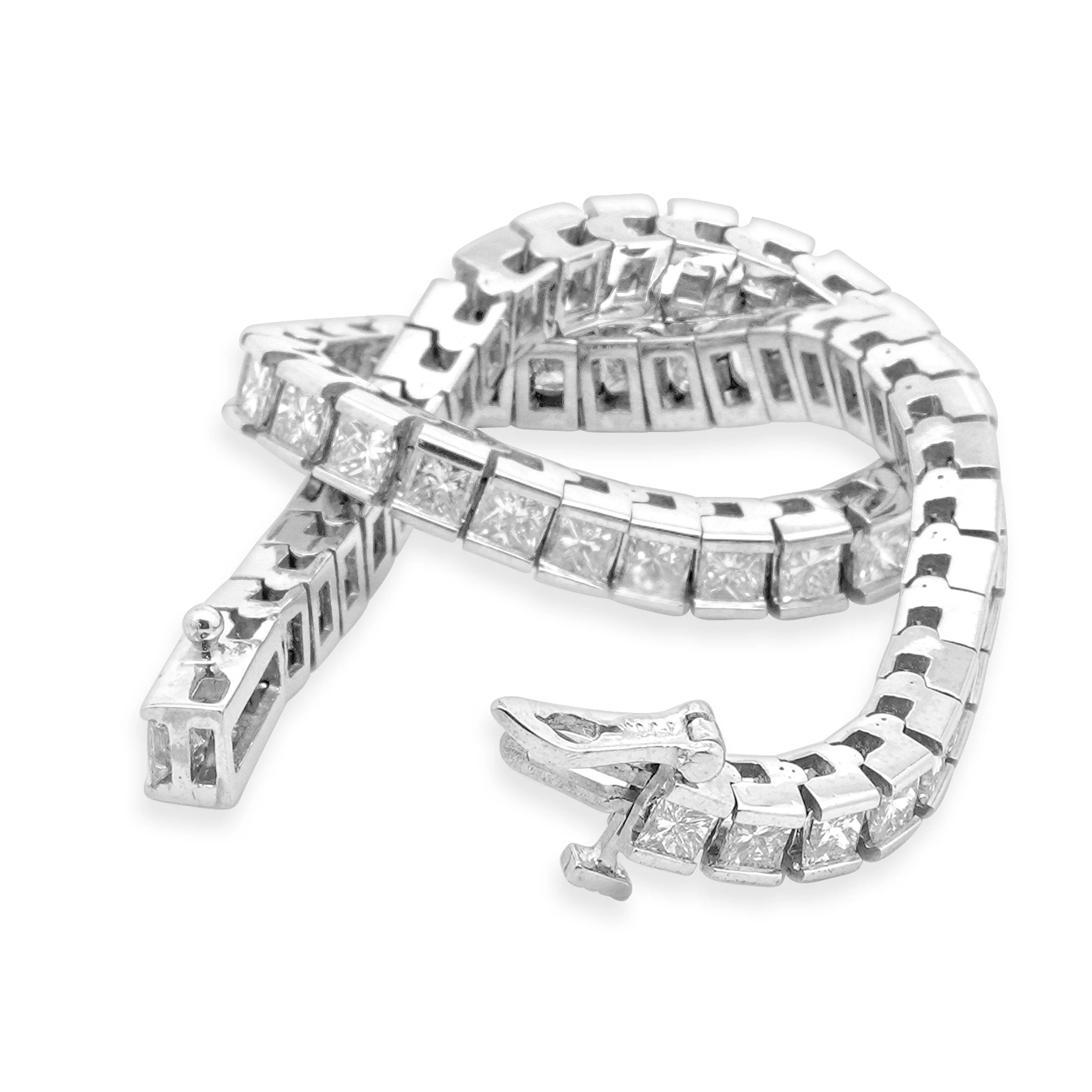 14 Karat White Gold Princess Cut Diamond Tennis Bracelet - Image 4