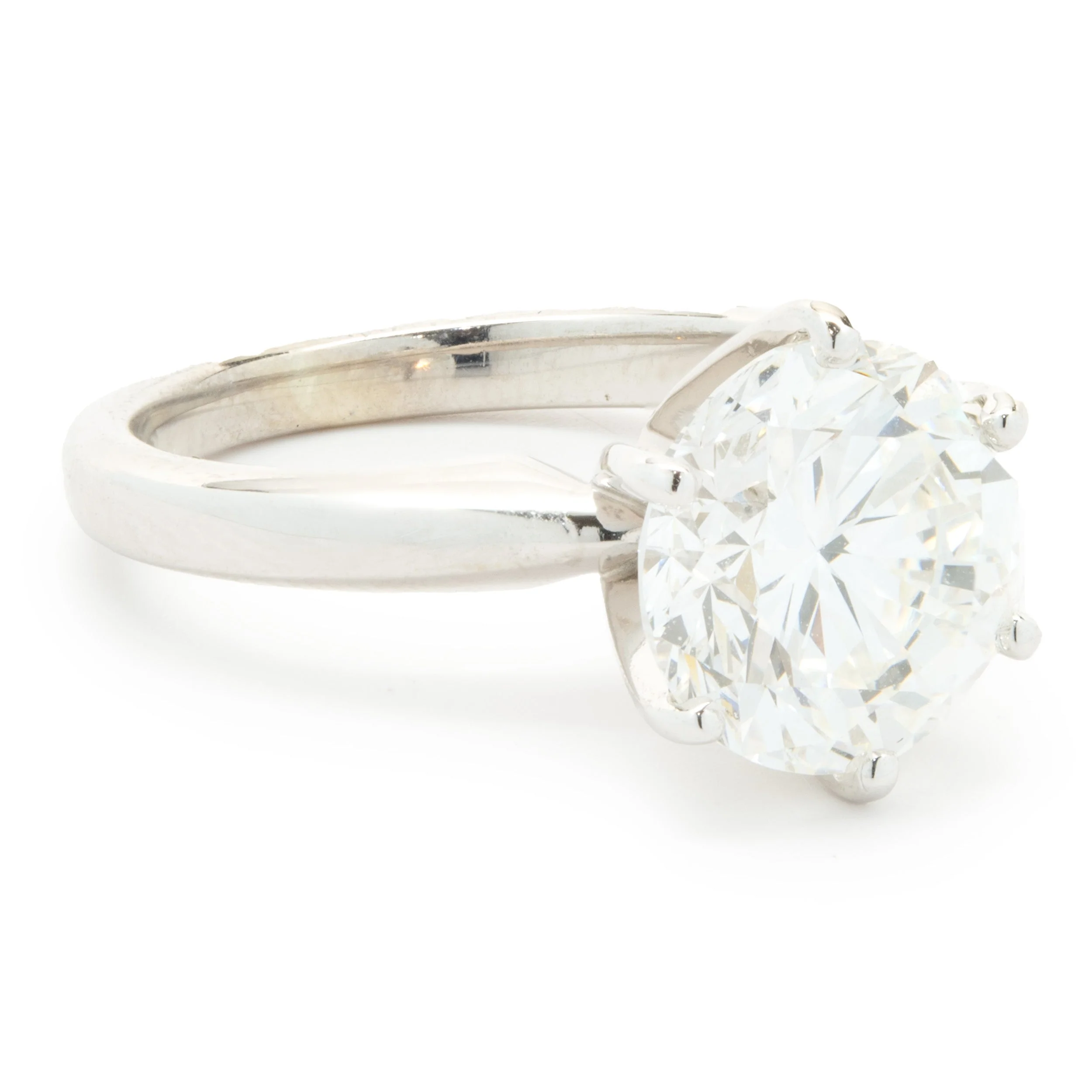 14 Karat White Gold Round Brilliant Cut Diamond Engagement Ring - Image 3