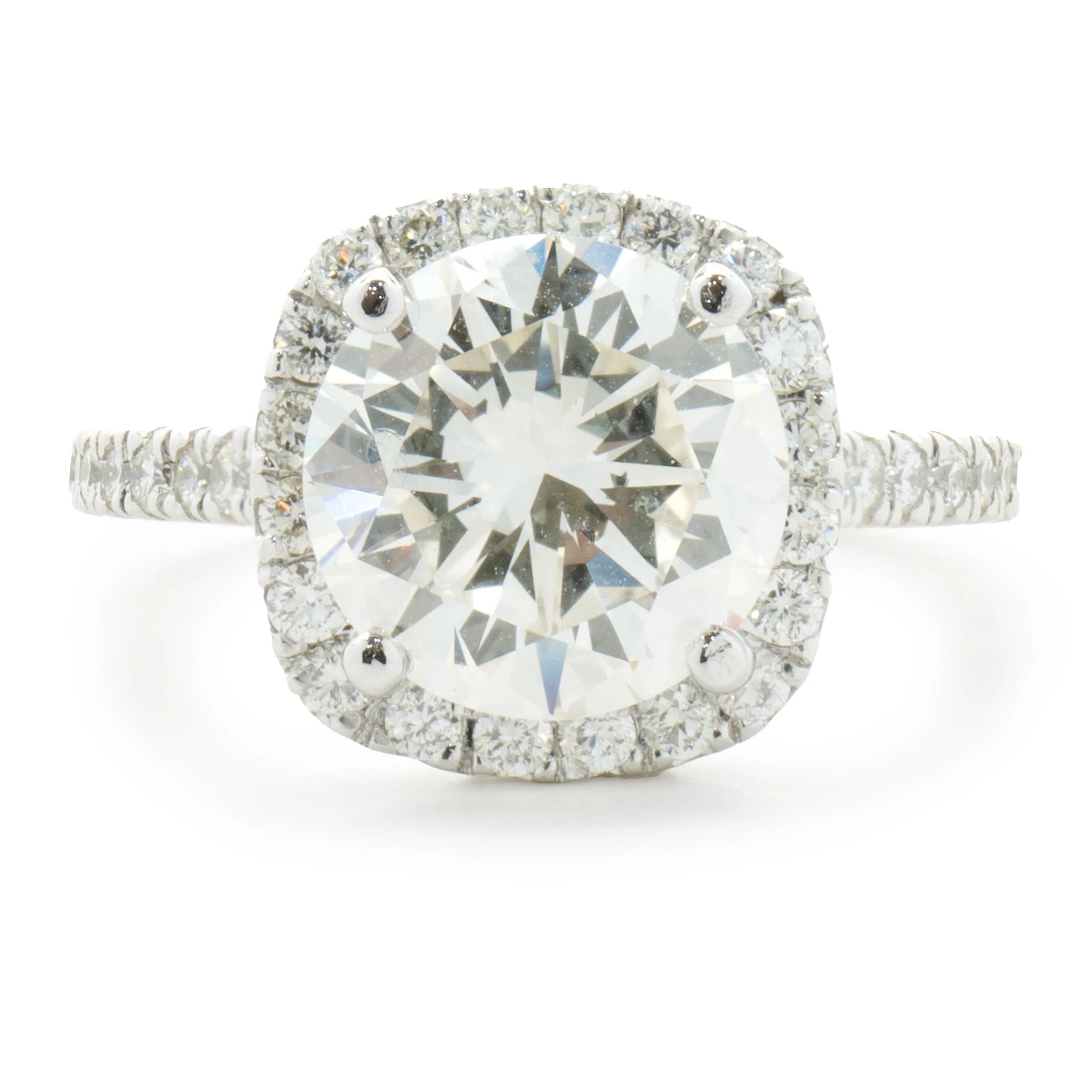14 Karat White Gold Round Brilliant Cut Diamond Engagement Ring