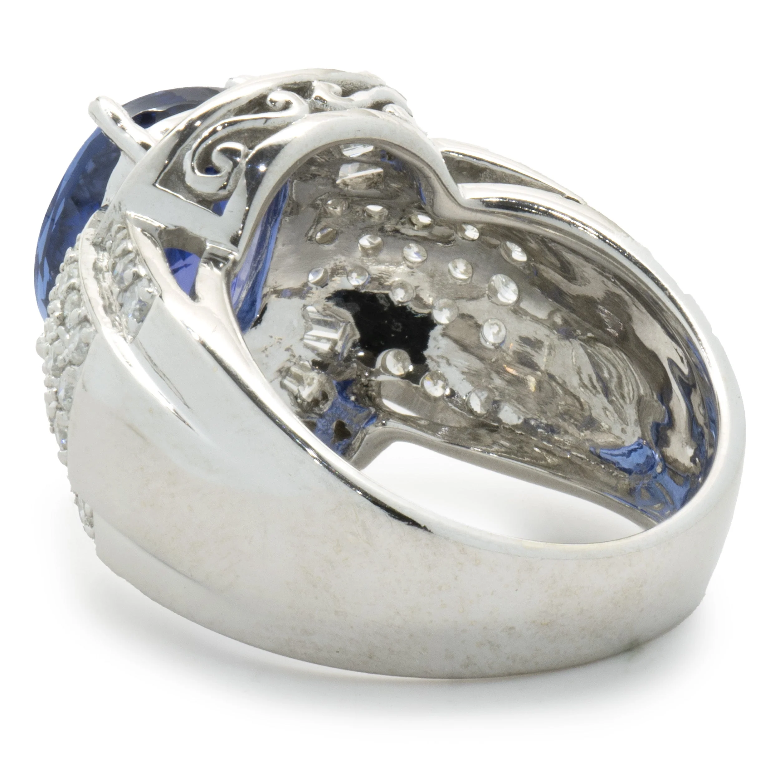 14 Karat White Gold Tanzanite and Diamond Cocktail Ring - Image 3