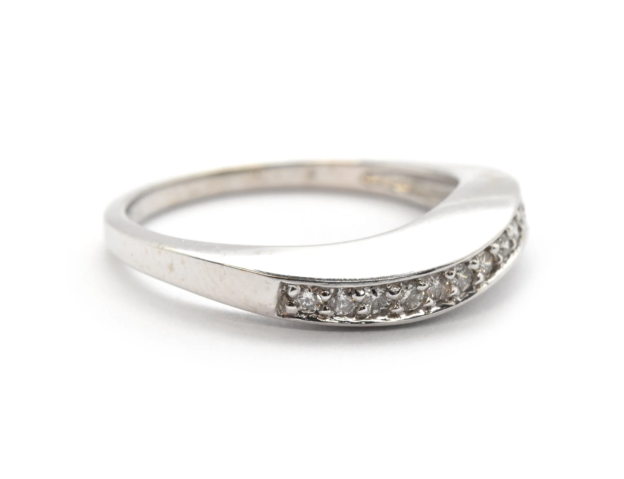 14k White Gold And 0.24cttw Diamond Wave Band Ring Size 6.75 - Image 2