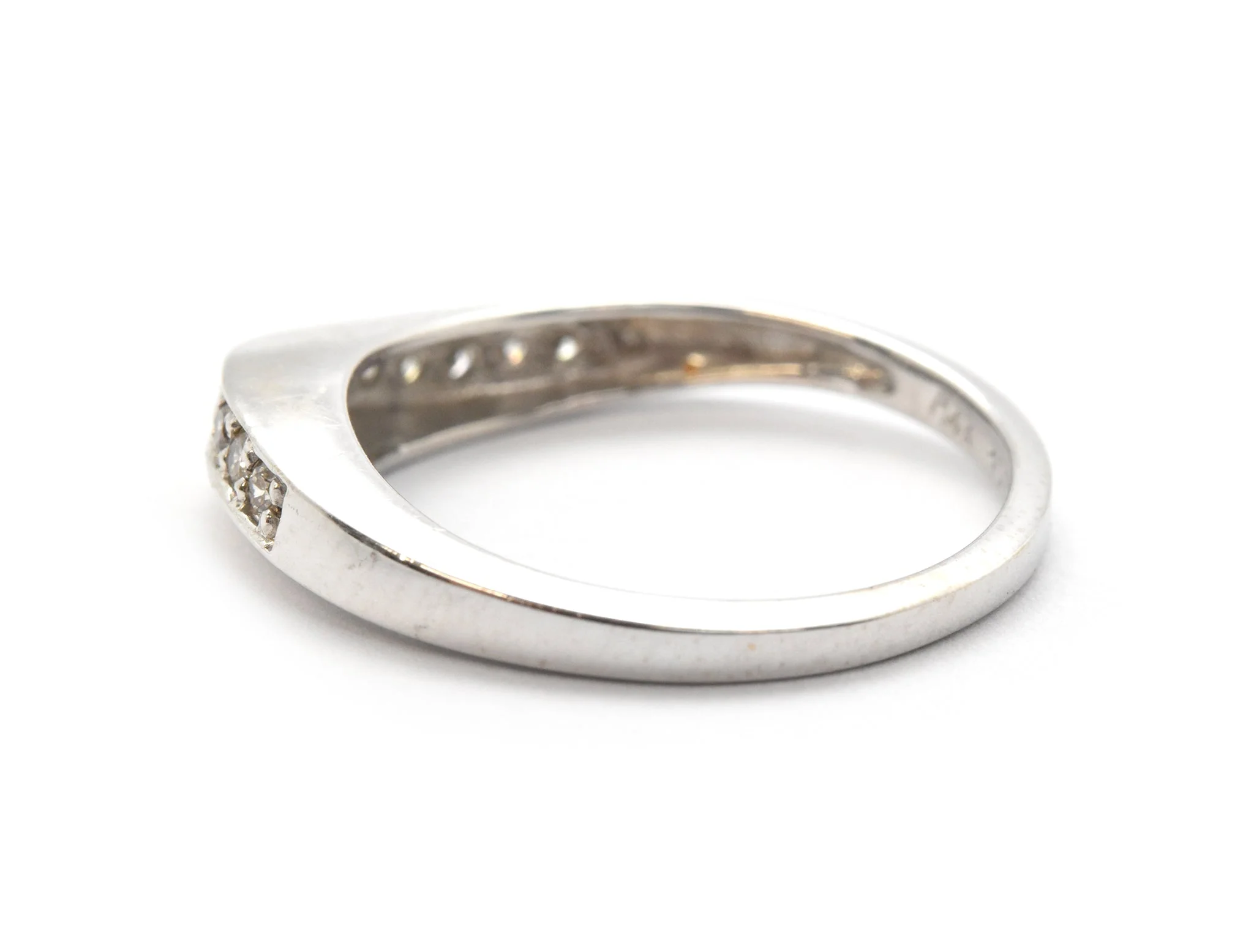 14k White Gold And 0.24cttw Diamond Wave Band Ring Size 6.75 - Image 4