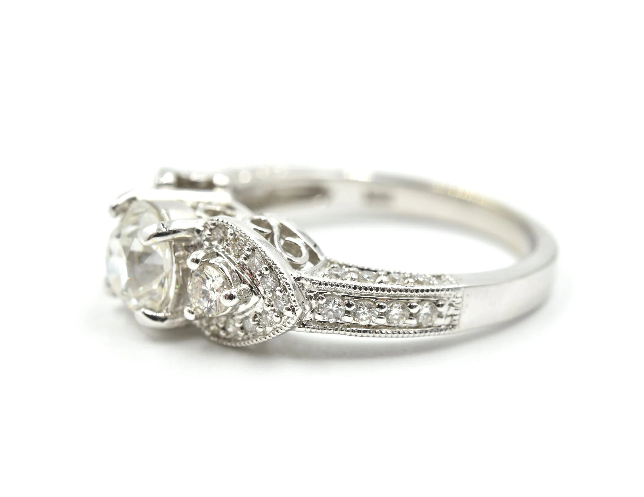 14k White Gold and 0.91ct European Diamond Ring Size 6 - Image 3