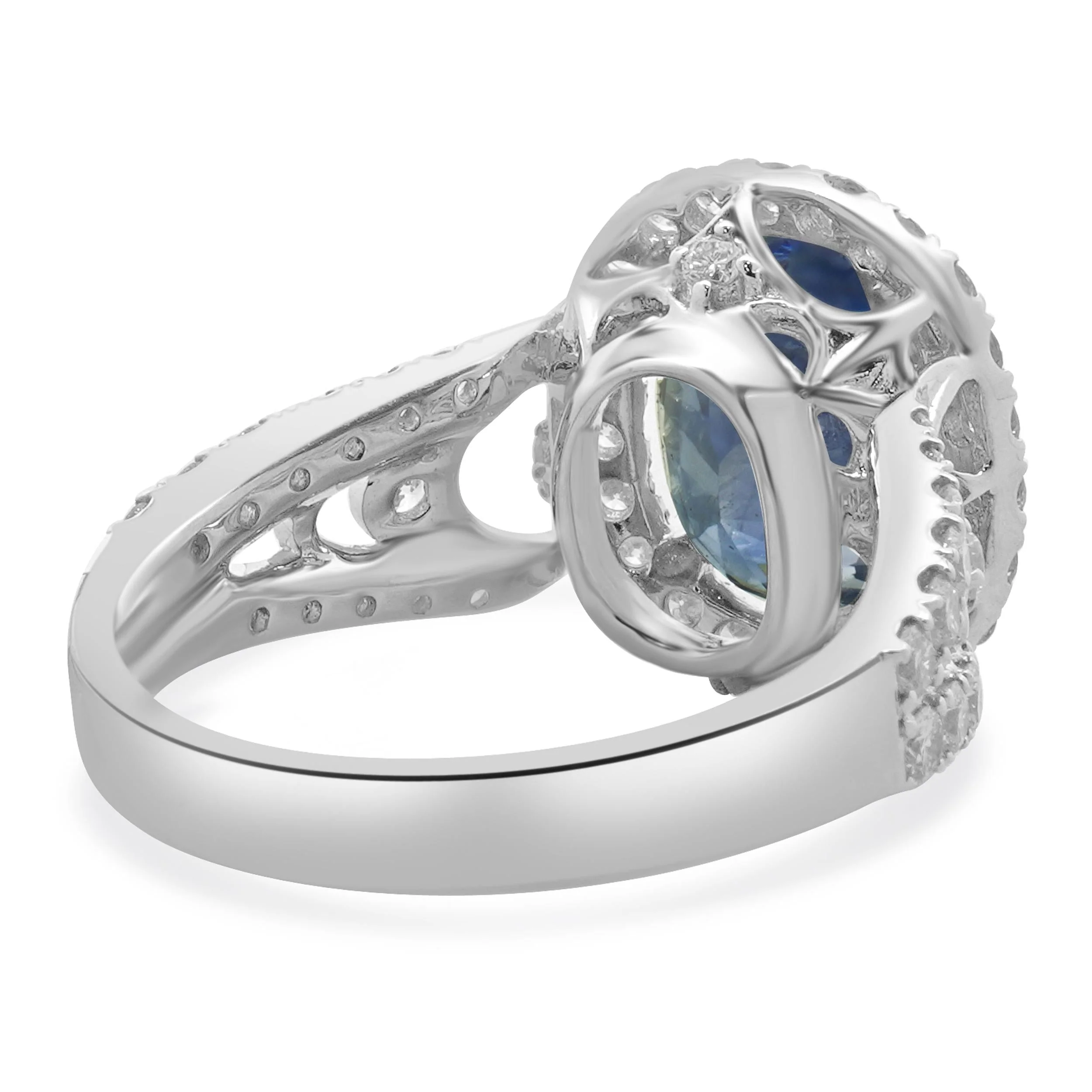 18 Karat White Gold Ceylon Sapphire and Diamond Ring - Image 4