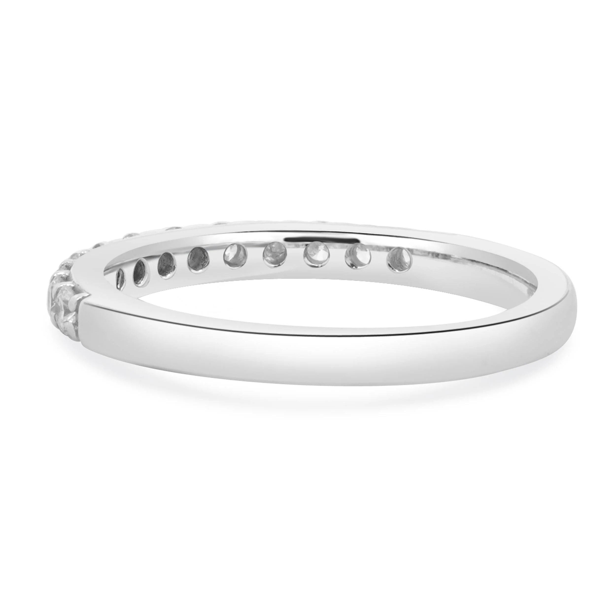 18 Karat White Gold Diamond Band - Image 3