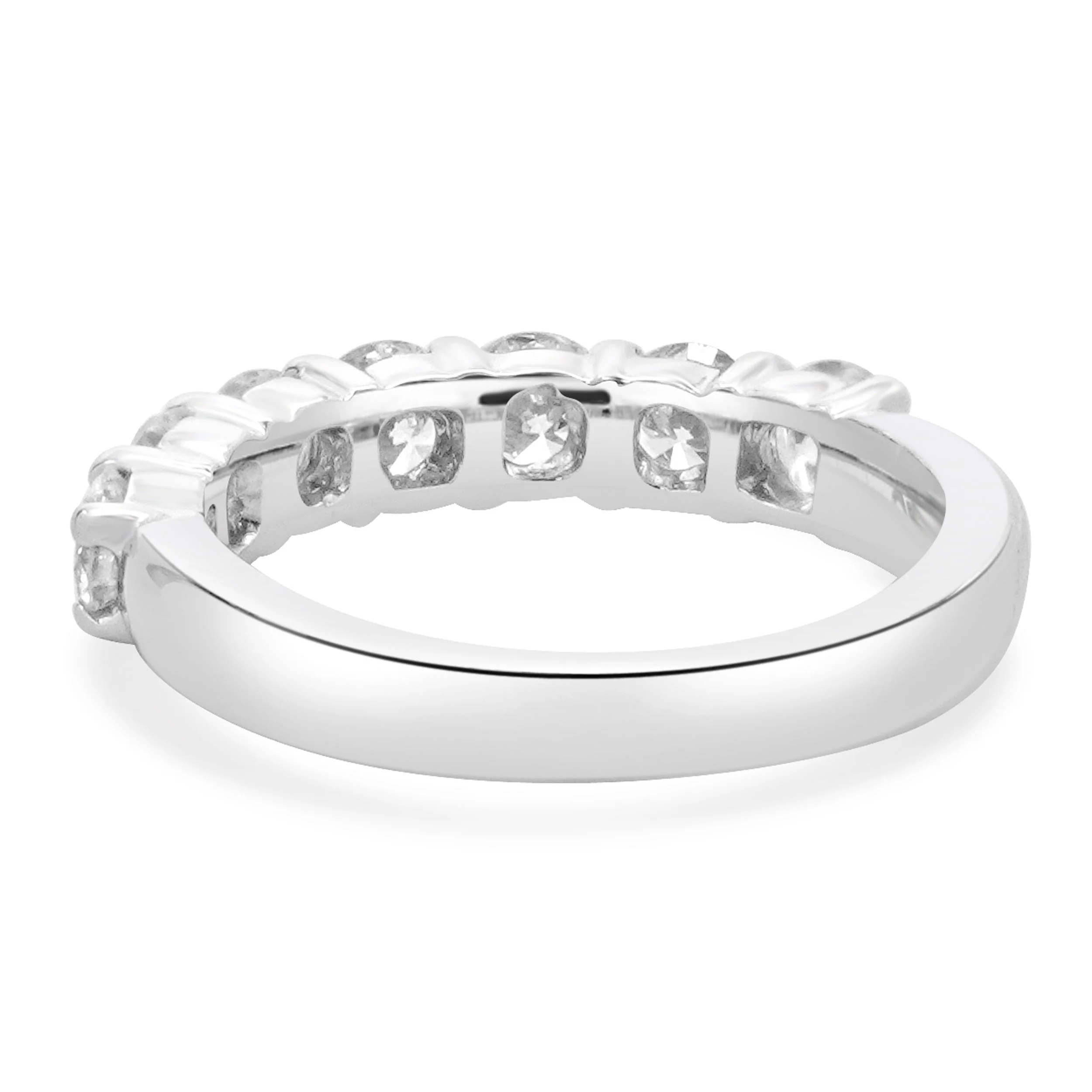 18 Karat White Gold Diamond Band - Image 3