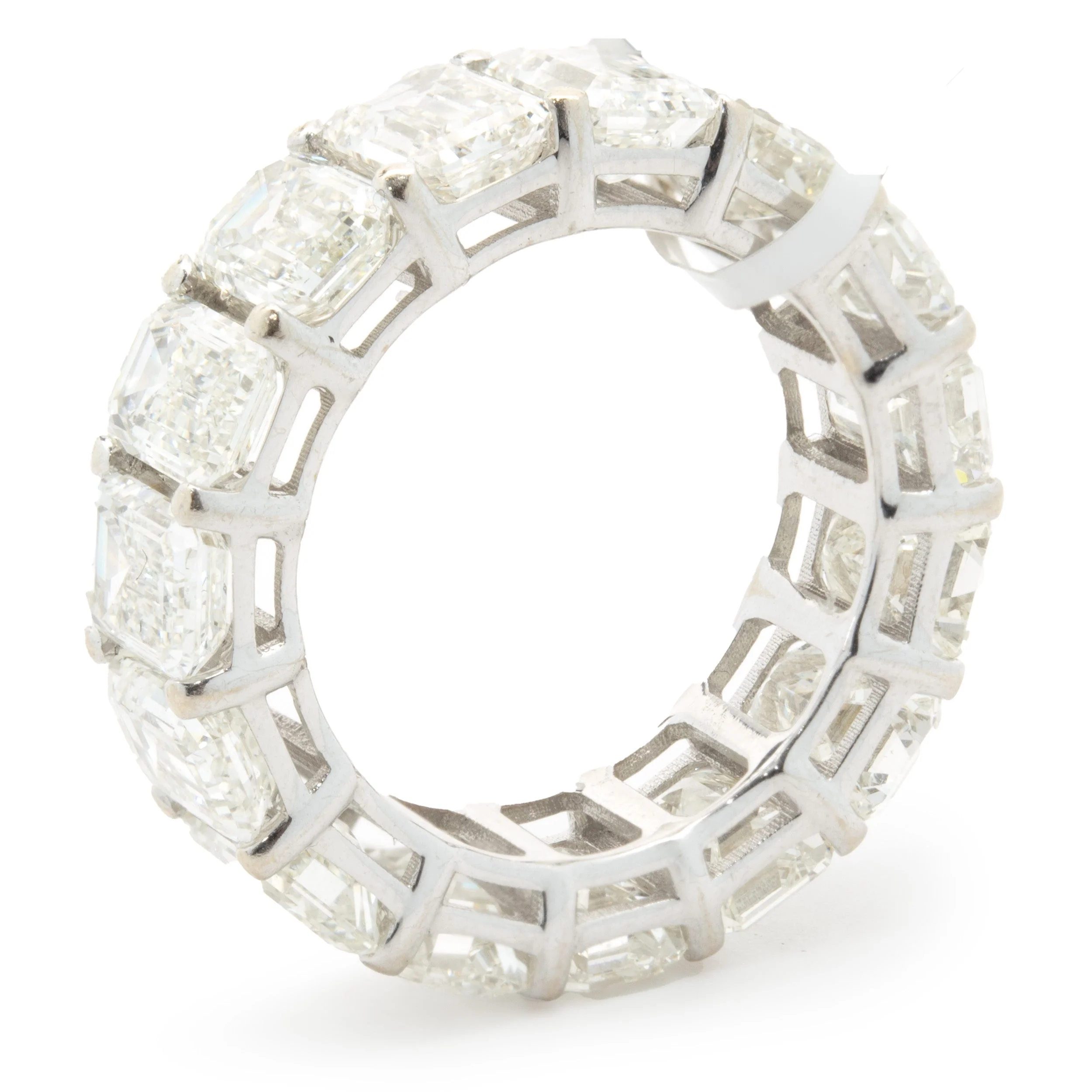18 Karat White Gold Emerald Cut Diamond Eternity Band - Image 3