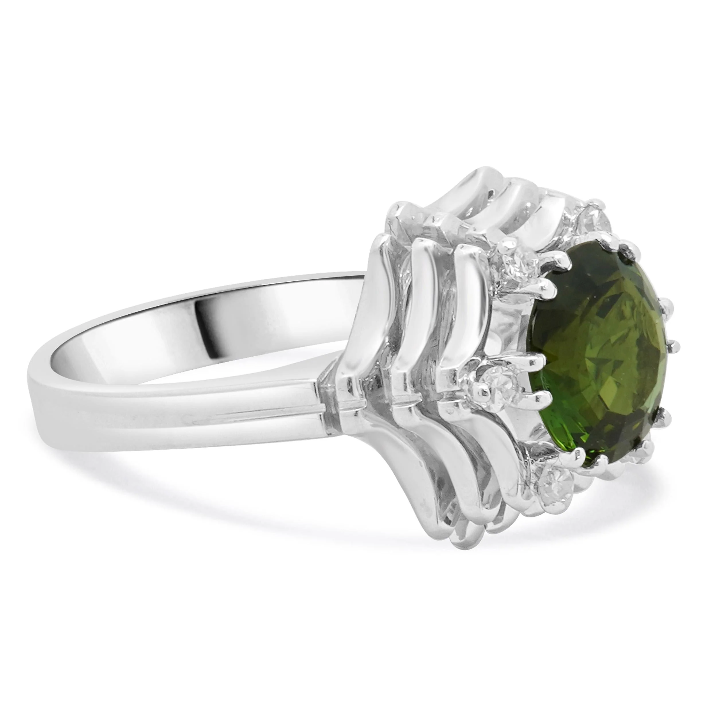 18 Karat White Gold Green Tourmaline and Diamond Stack Ring - Image 3