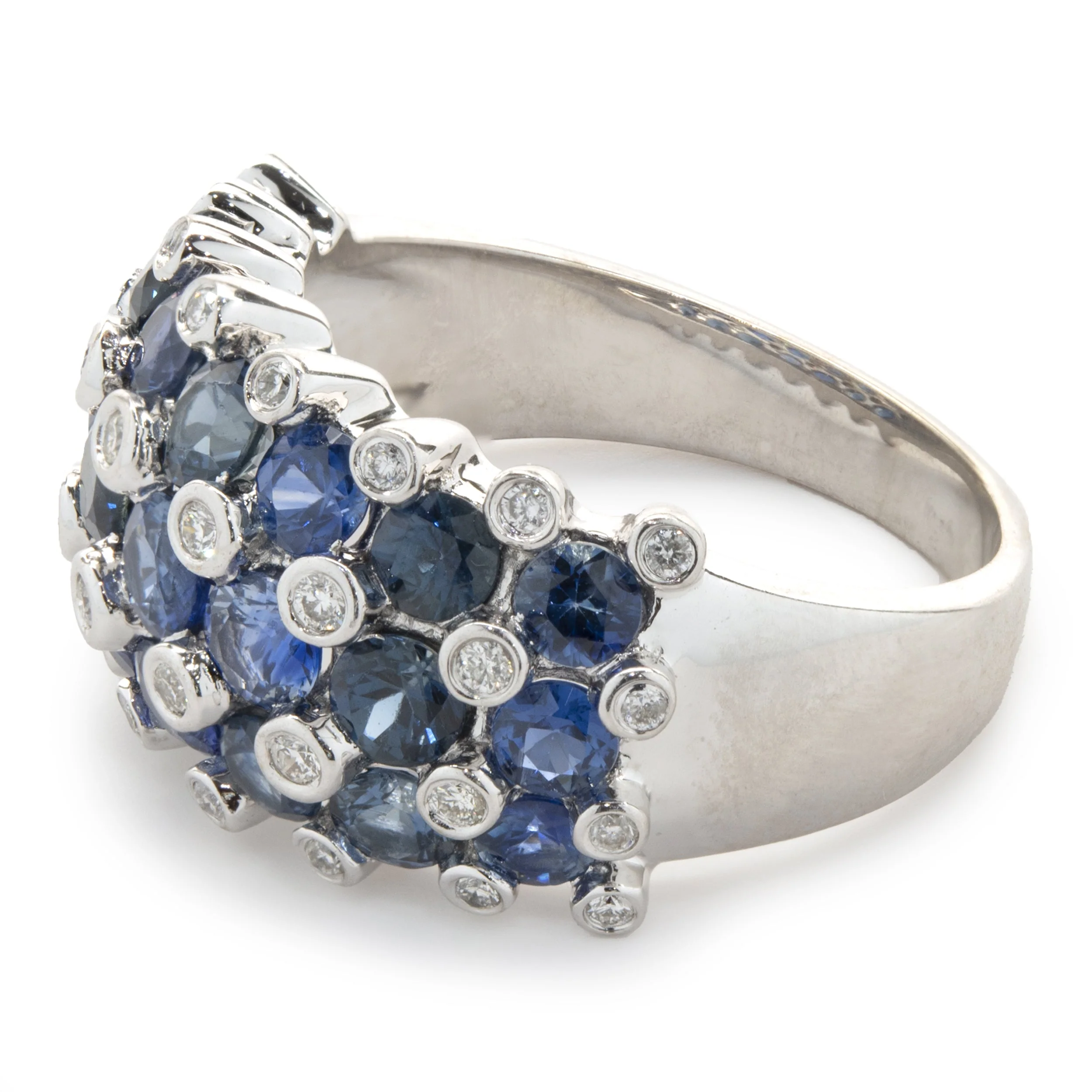 18 Karat White Gold Sapphire and Bezel Set Diamond Cigar Band - Image 4