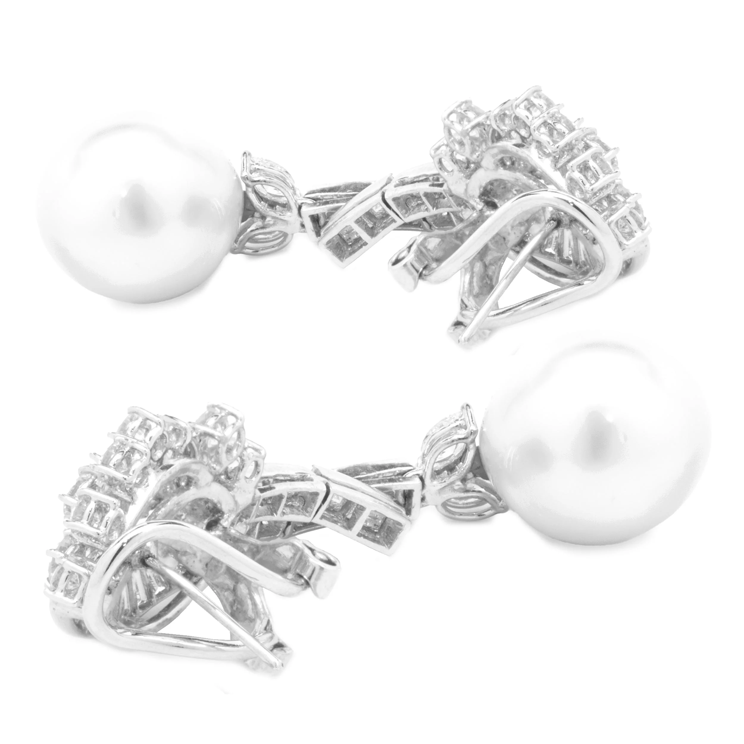 18 Karat White Gold South Sea Pearl and Diamond Vintage Art Deco Drop Earrings - Image 4
