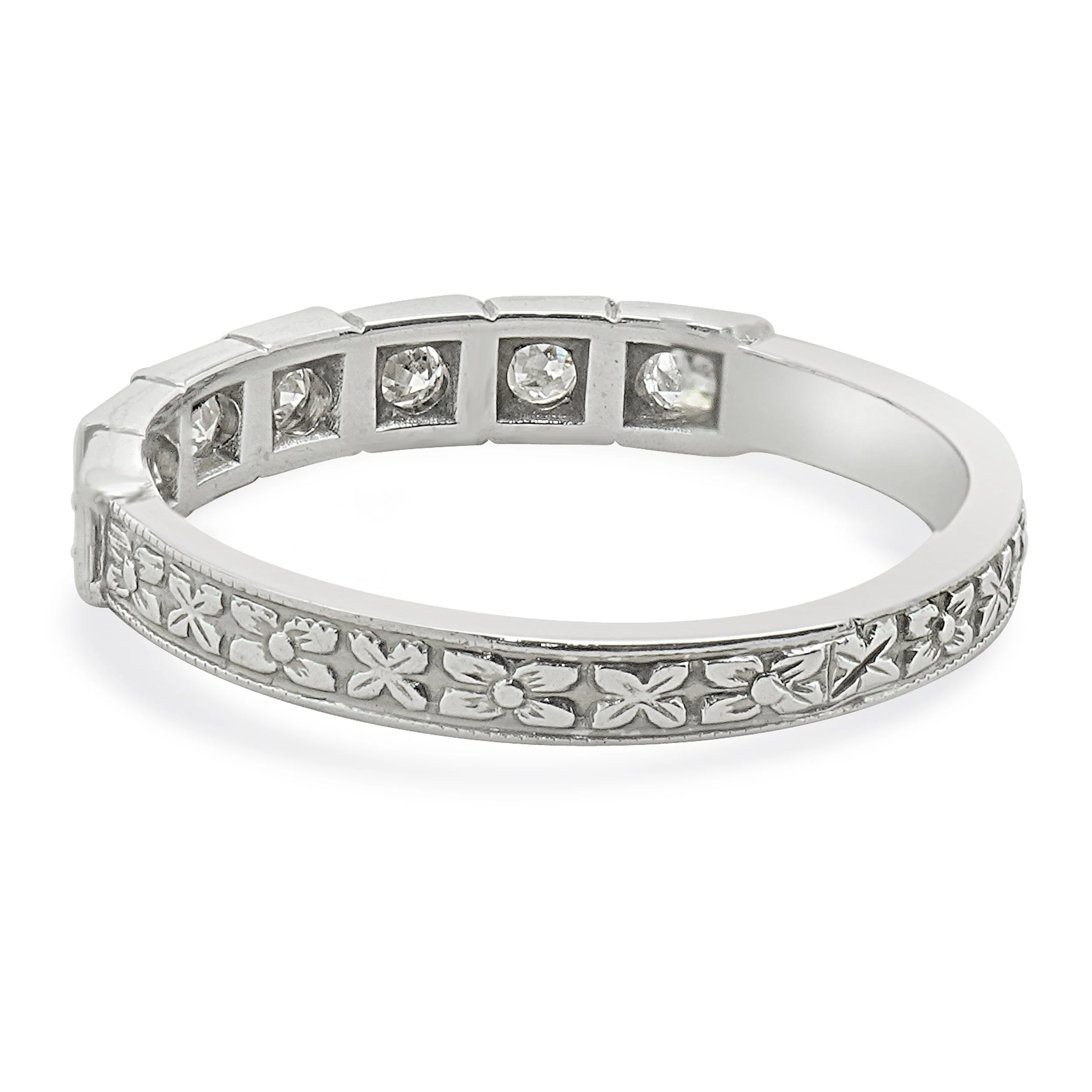 18 Karat White Gold Vintage Diamond Deco Band - Image 2