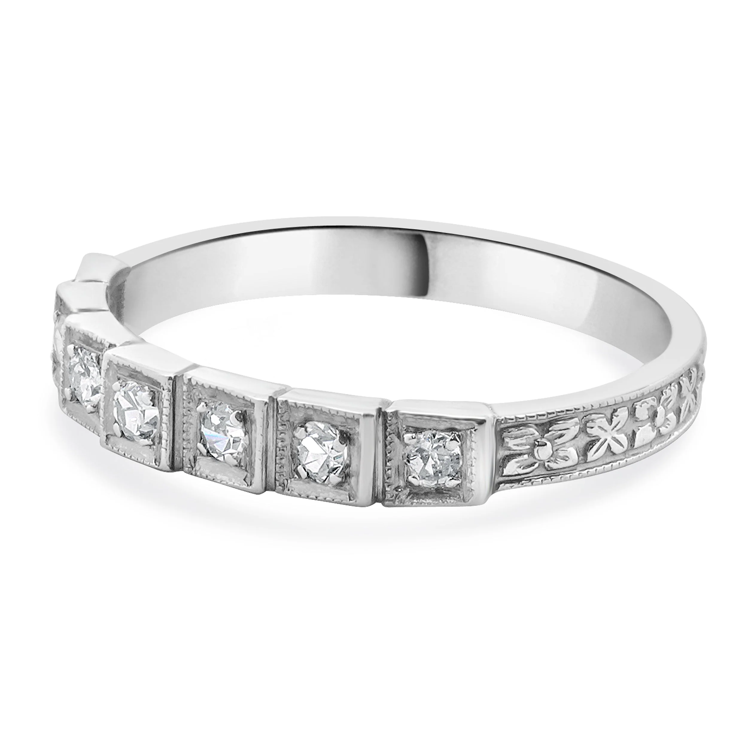 18 Karat White Gold Vintage Diamond Deco Band - Image 3