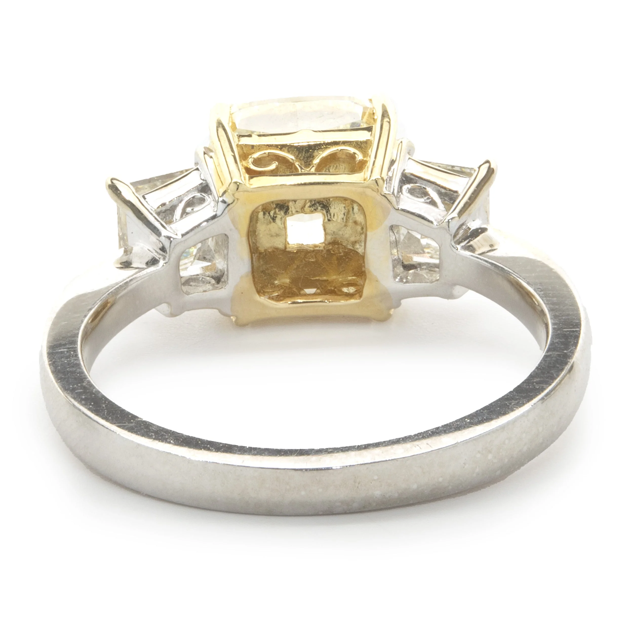 18 Karat White & Yellow Gold Cushion Cut Diamond Engagement Ring - Image 3