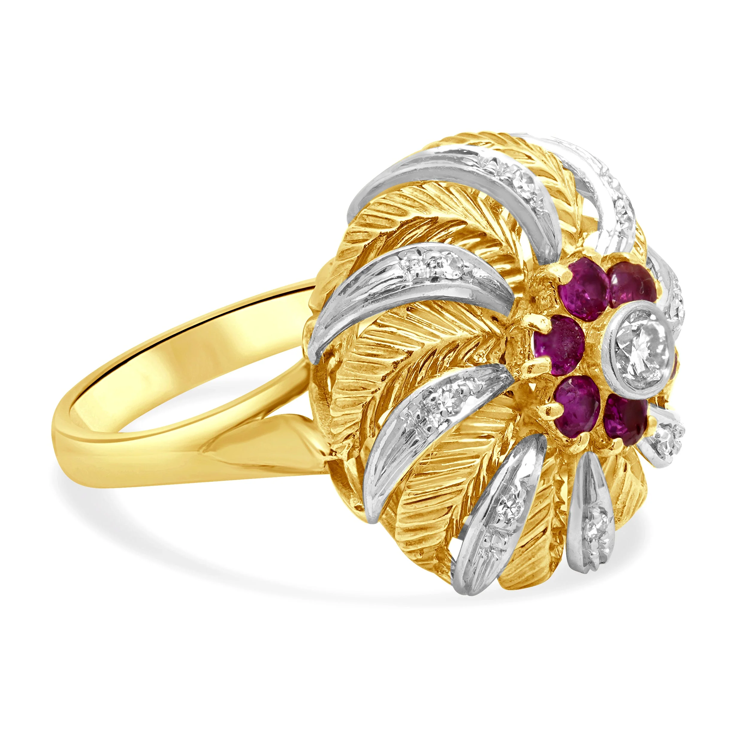 18 Karat Yellow Gold Round Diamond and Round Ruby Swirl Ring - Image 3