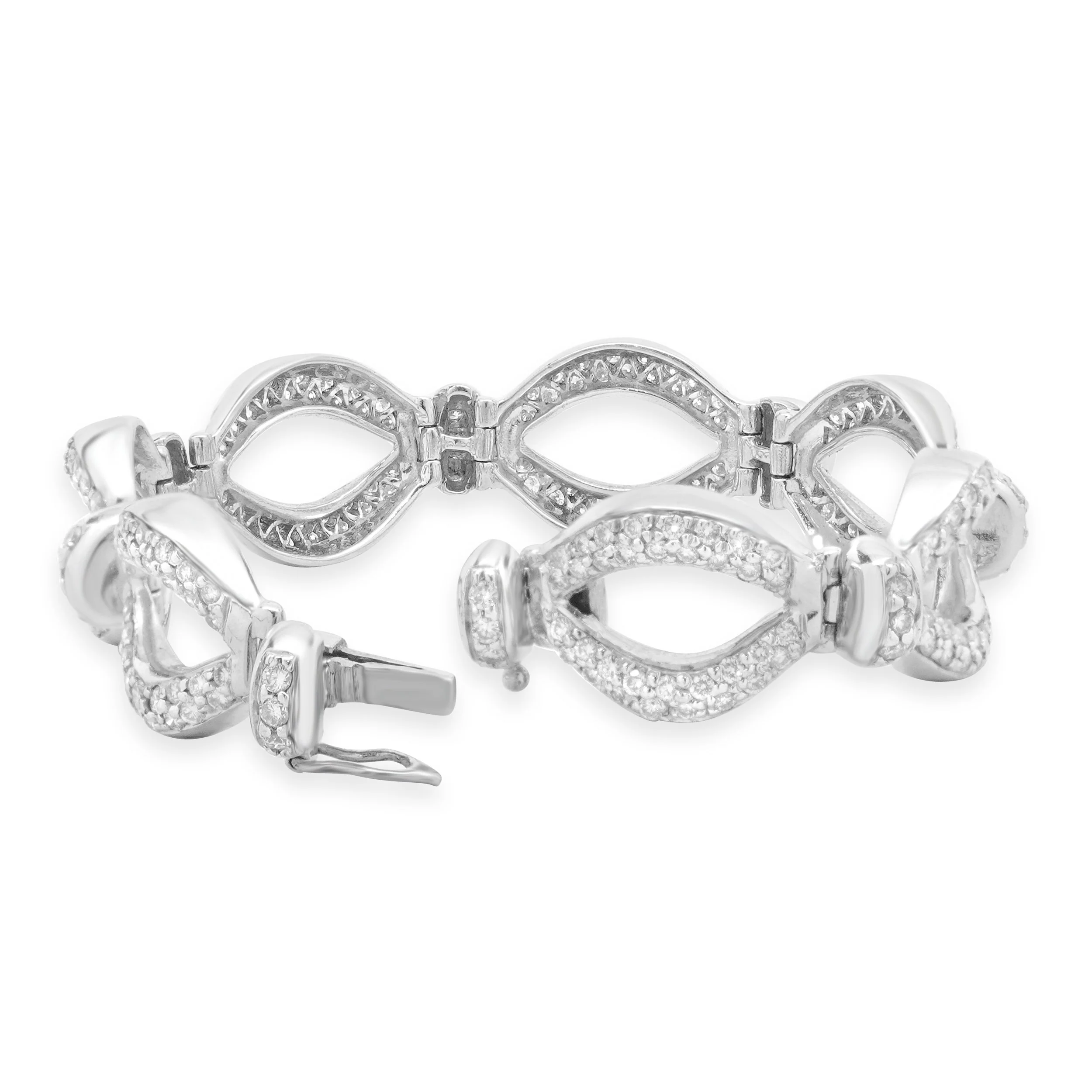 18k White Gold Oval Link Diamond Bracelet - Image 4