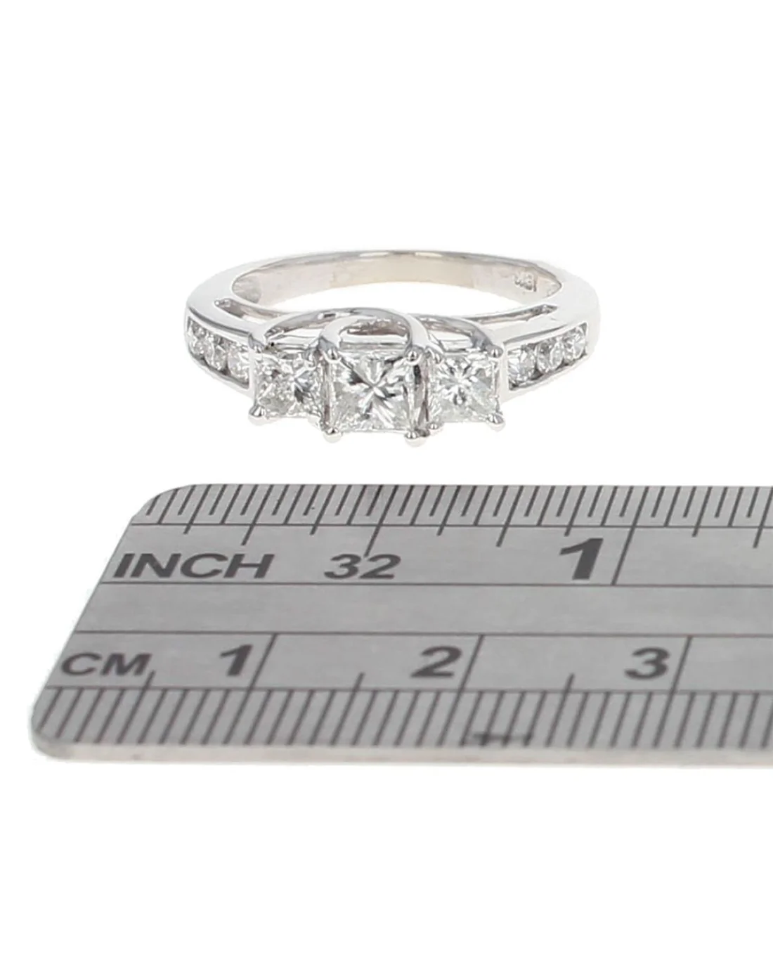 3 Stone Diamond Ring in Gold - Image 3