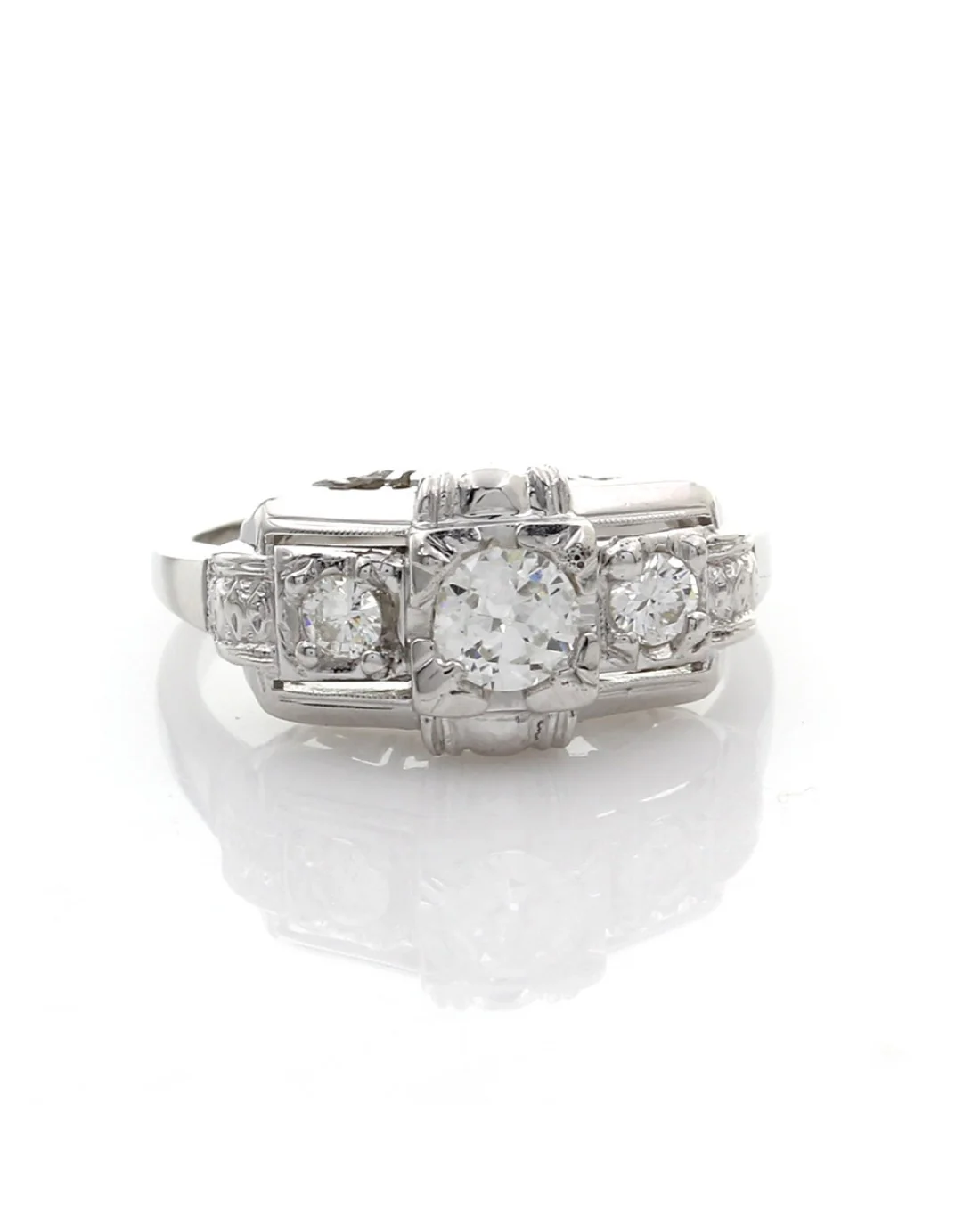 3 Stone Diamond Ring in Gold - Image 2