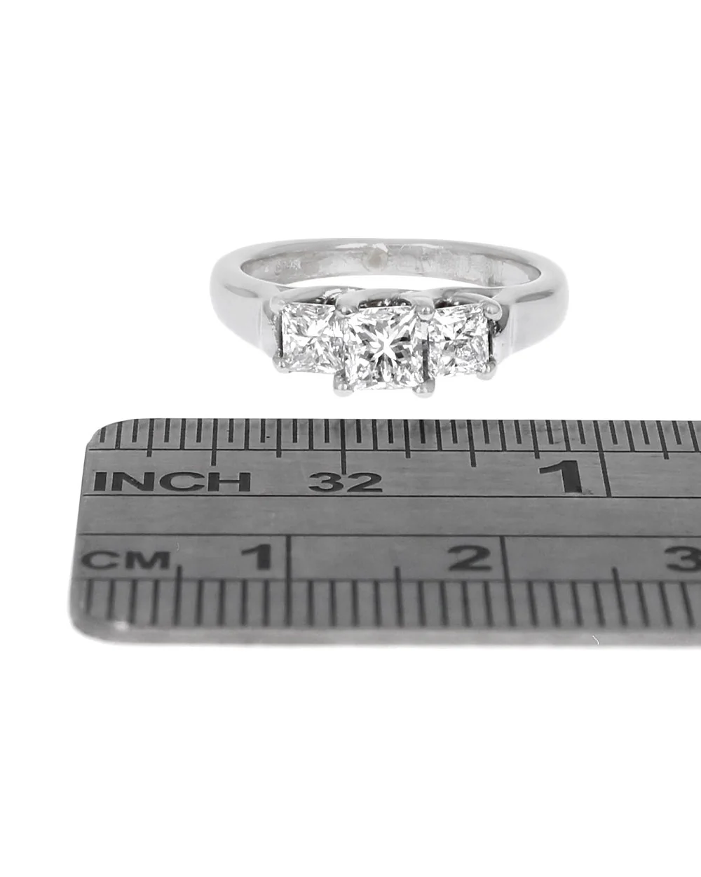 3 Stone Princess Diamond Ring - Image 3