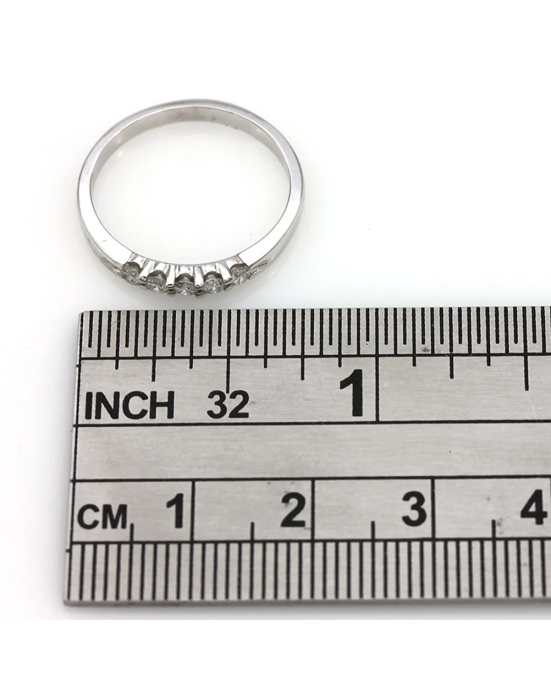 5 Stone Diamond Band Ring - Image 3