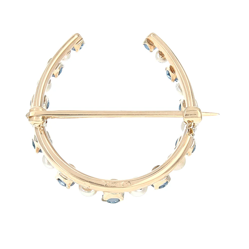 Alternating Blue Sapphire and Pearl Horseshoe Pin in Yellow Gold - Image 2