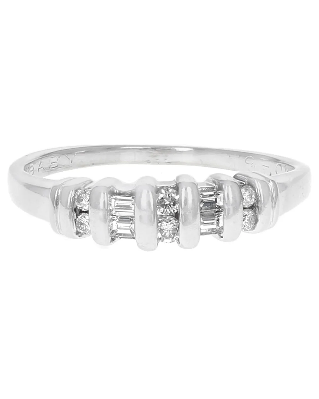 Alternating Round and Baguette Ring - Image 2
