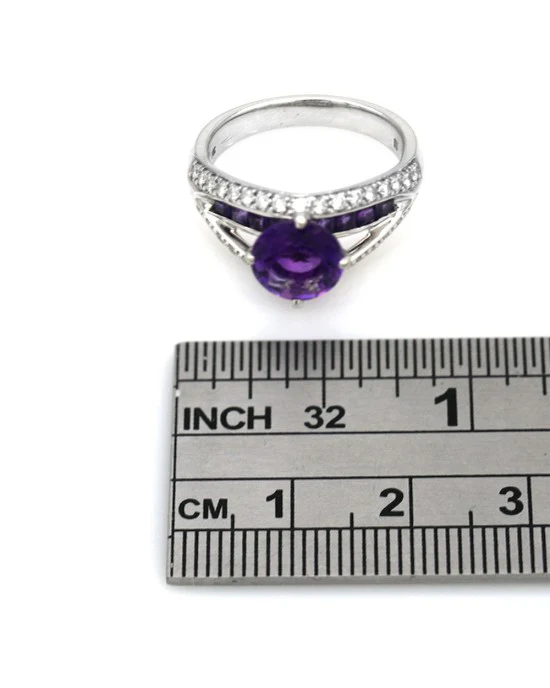 Amethyst and Diamond Split Shank Ring in White Gold - Image 3