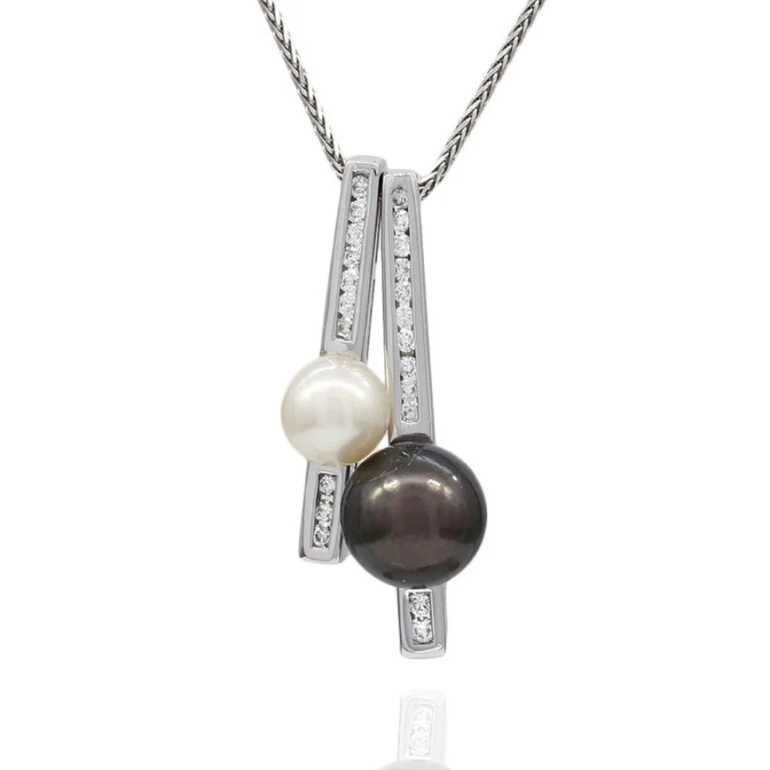 14K White Gold Black and White Pearl Diamond Bar Necklace