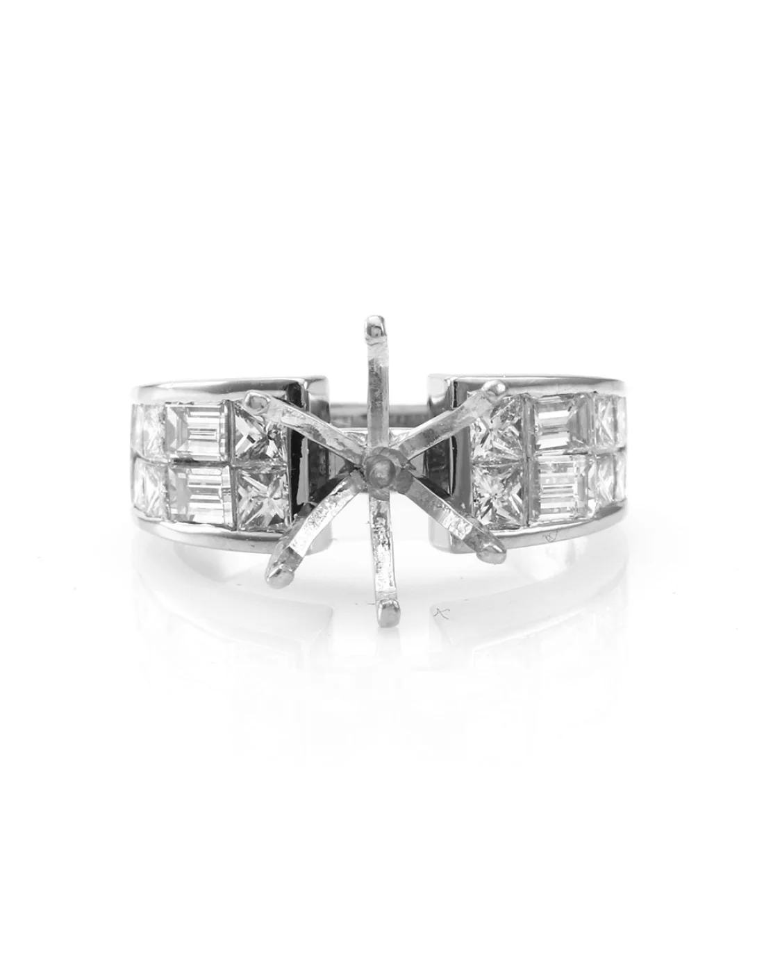 Diamond Engagement Ring Mounting in Platinum - Image 2