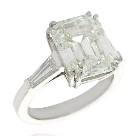 Emerald Diamond Solitaire Ring in Platinum