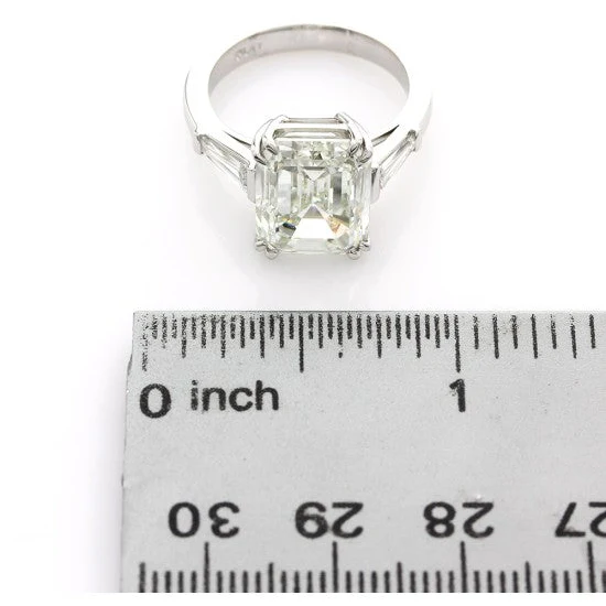 Emerald Diamond Solitaire Ring in Platinum - Image 3