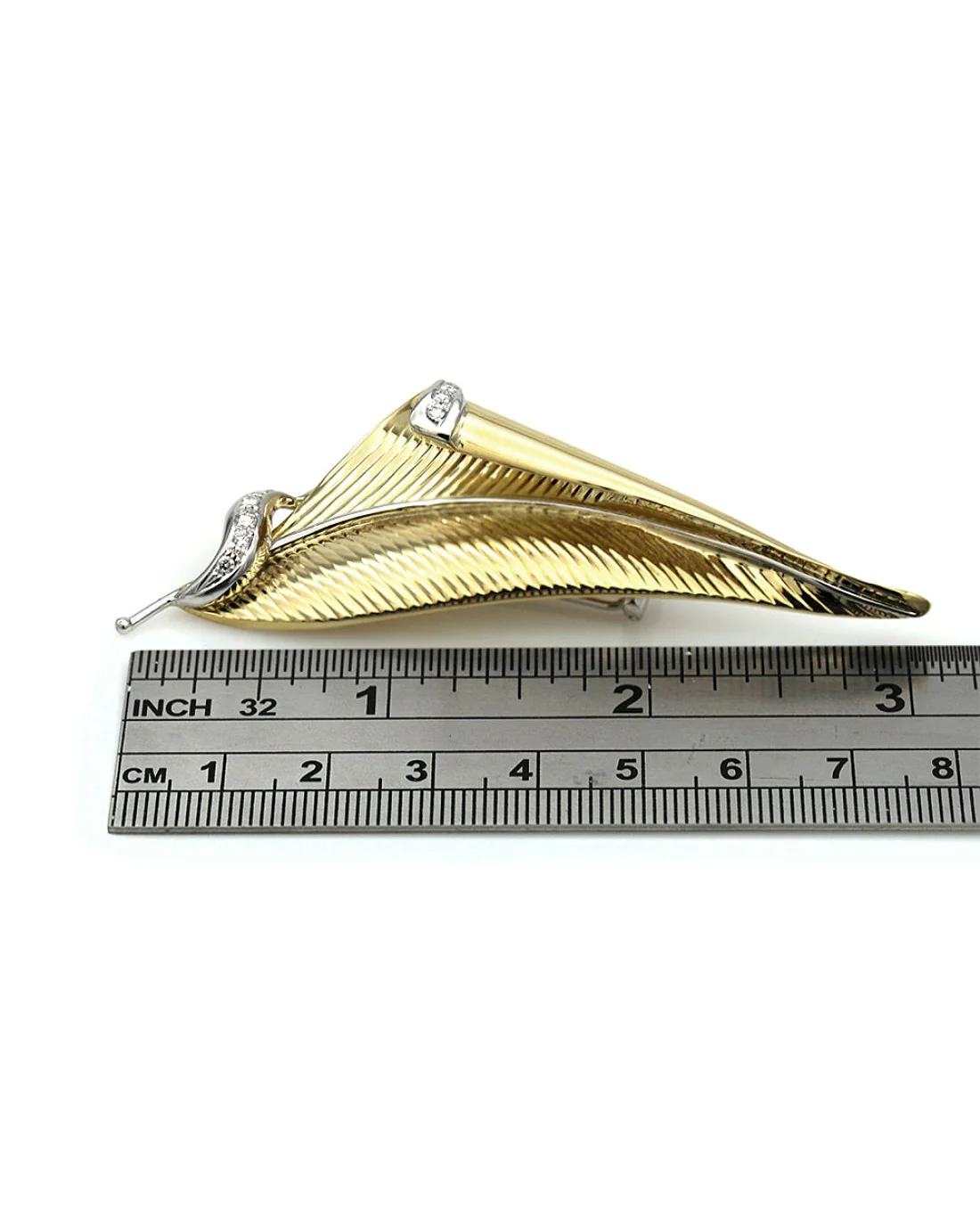 Fluted Curled Leaf Pin Brooch with Diamond Accent - Image 3