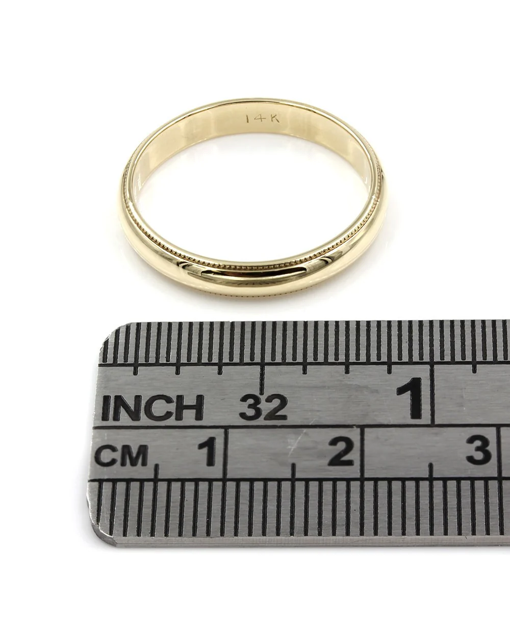 Gentlemans Edged Wedding Band Ring in Gold - Image 3