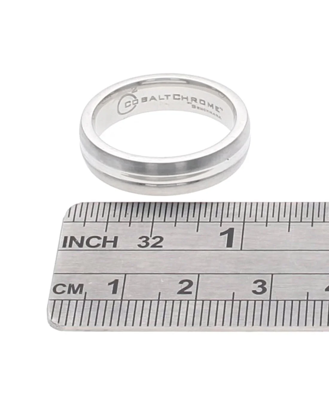 Gentlemen's Center Cut Comfort Fit Band in White Cobalt - Image 3