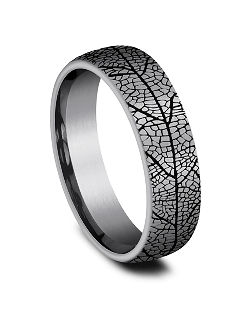 Gentlemen's Leaf Pattern Comfort Fit Band in Grey Tantalum - Image 3