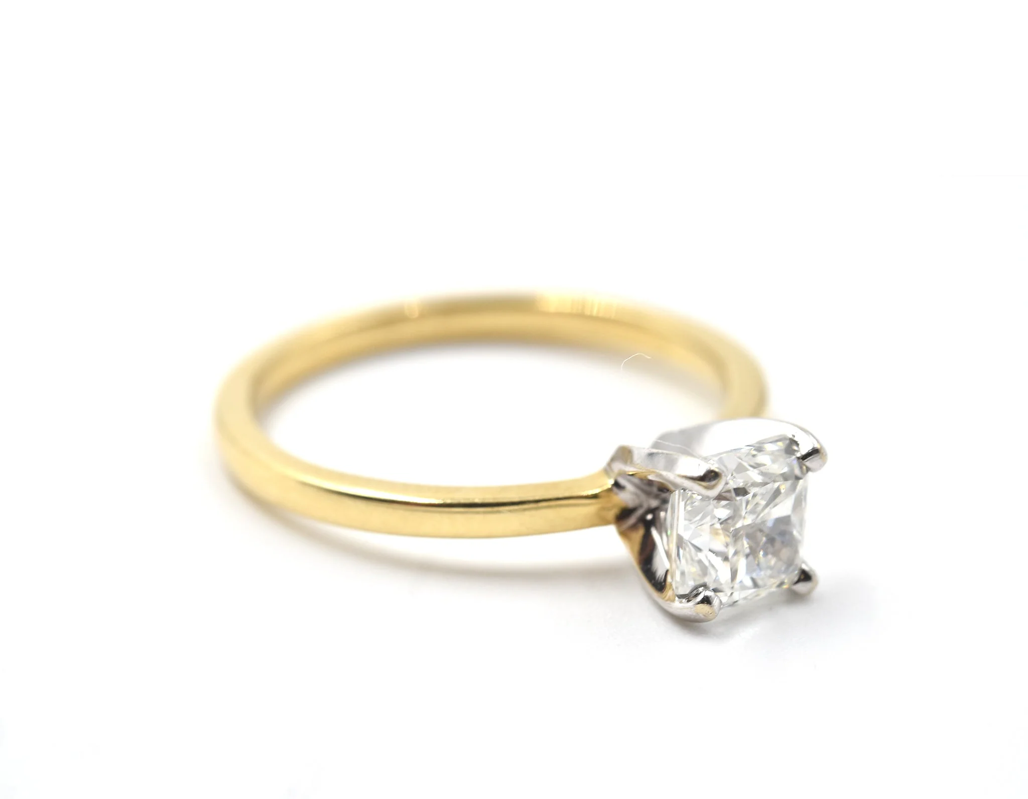 GIA Certified Radiant Cut 1.02 Carat Diamond 18k Yellow Gold Solitaire Engagement Ring - Image 2