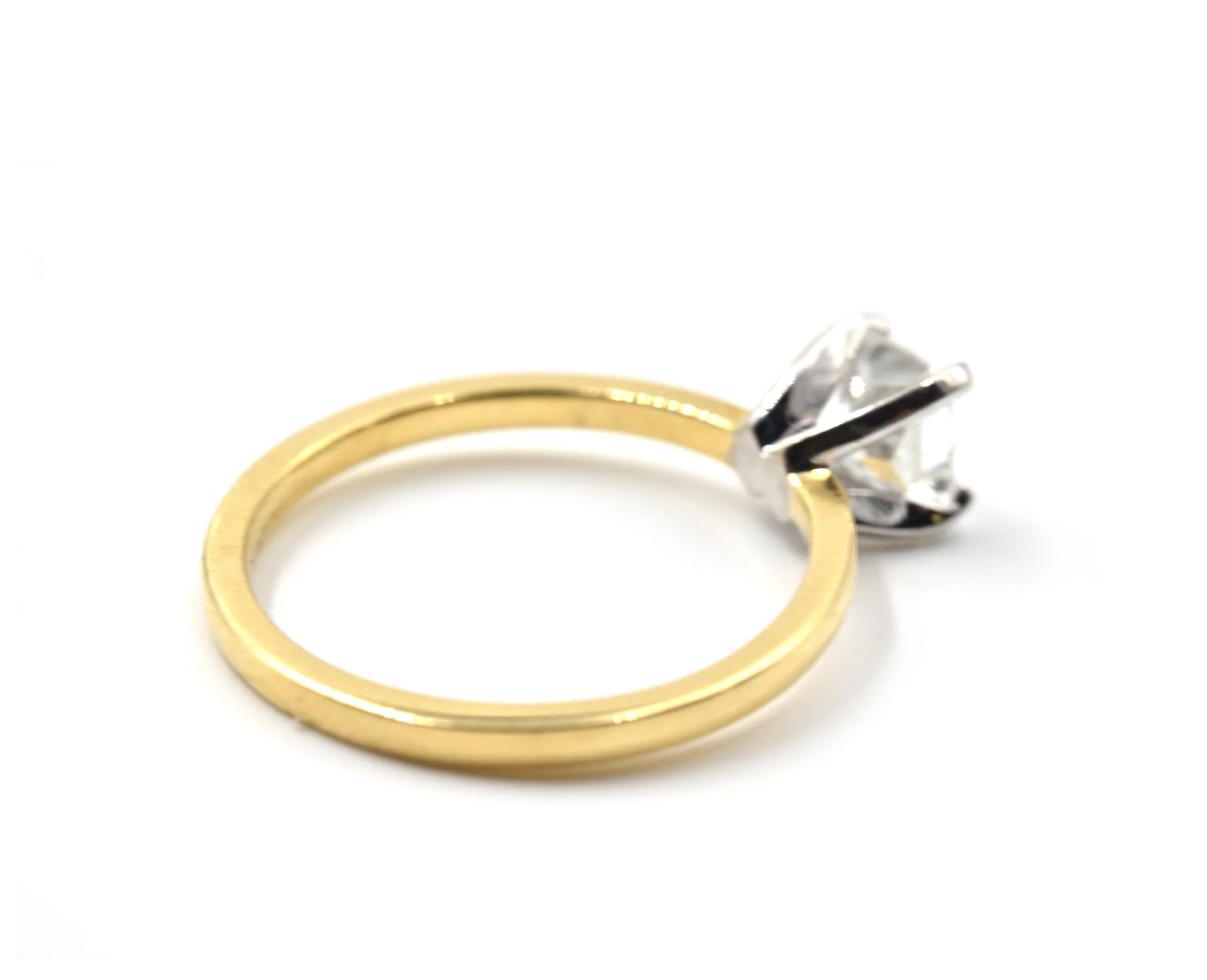GIA Certified Radiant Cut 1.02 Carat Diamond 18k Yellow Gold Solitaire Engagement Ring - Image 4