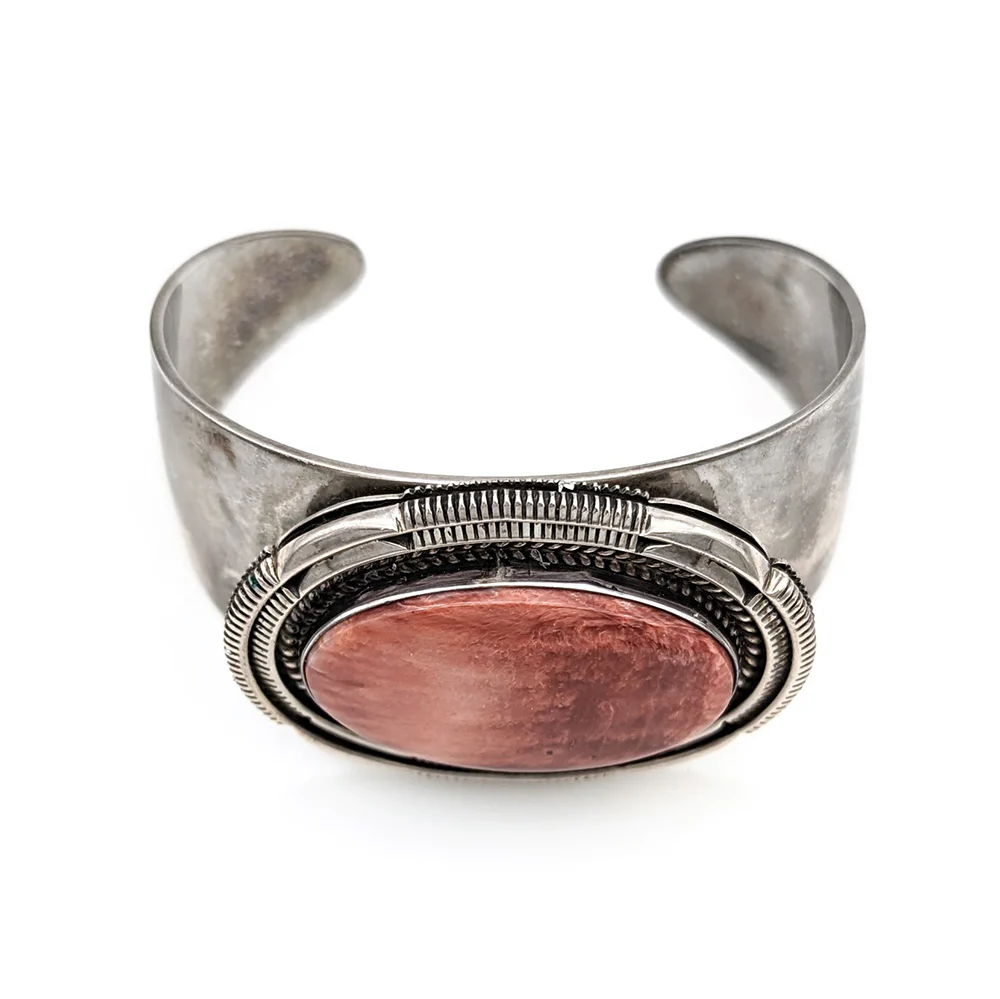 Navajo Artie Yellowhorse Sterling Silver Oyster Shell Cuff Bracelet - Image 2