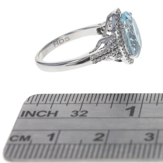 14K White Gold Oval Aquamarine and Diamond Halo Rin - Image 3