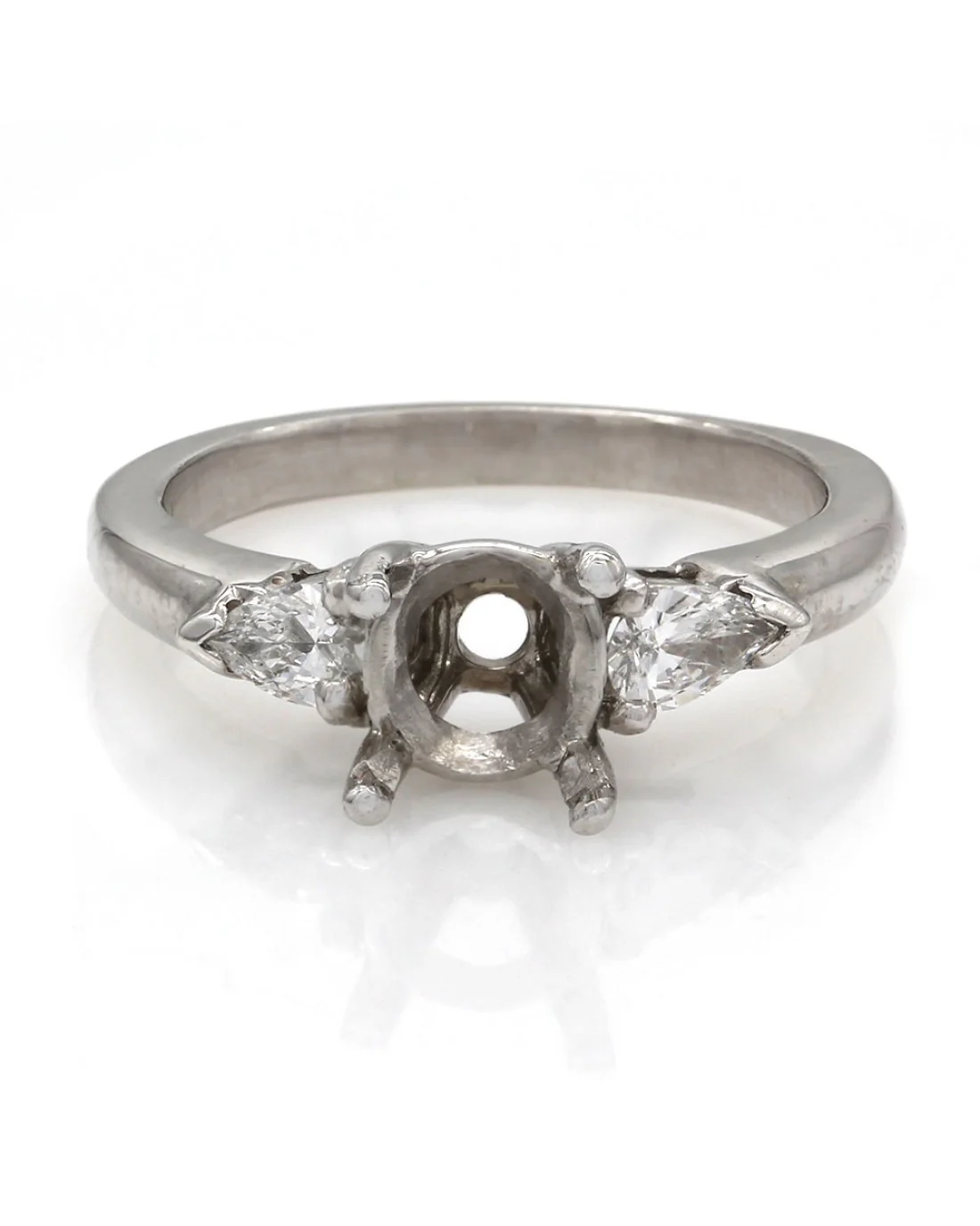 Pear Shape Three Stone Diamond Mounting in Platinum - Image 2