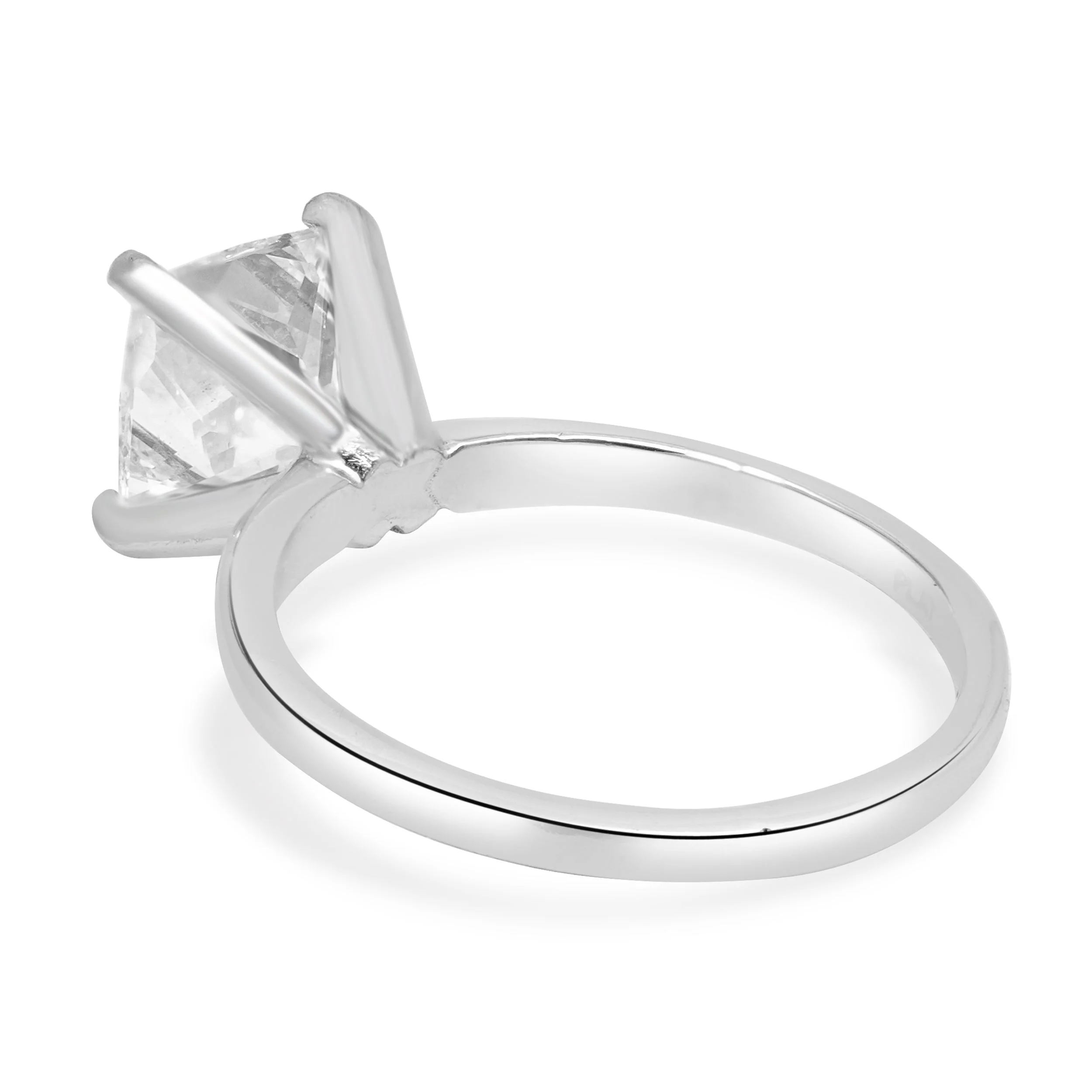 Platinum 4-Prong Set EGL Certified 3.01ct Radiant Cut Diamond Solitaire Engagement Ring - Image 4