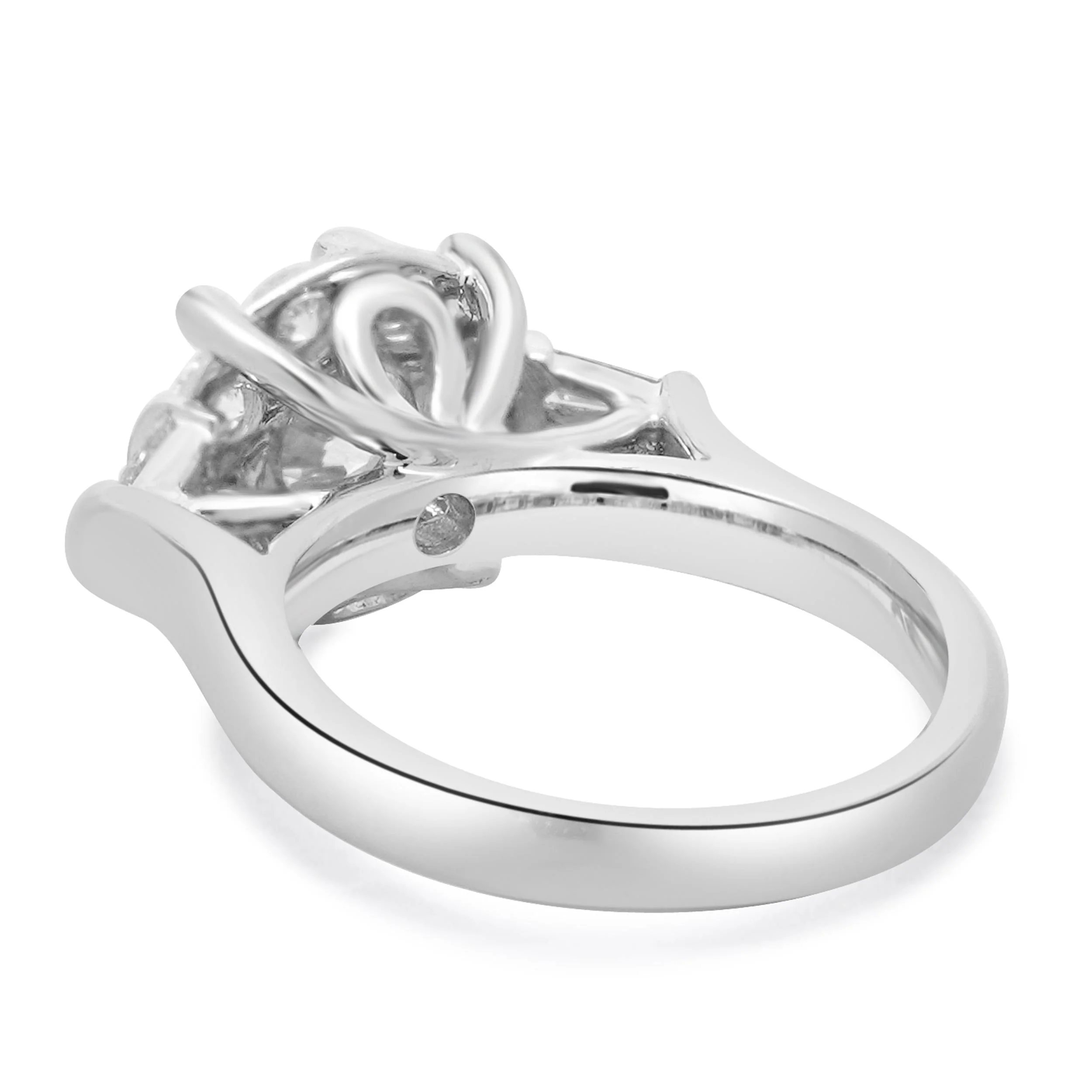 Platinum Round Diamond Cluster Engagement Ring - Image 4