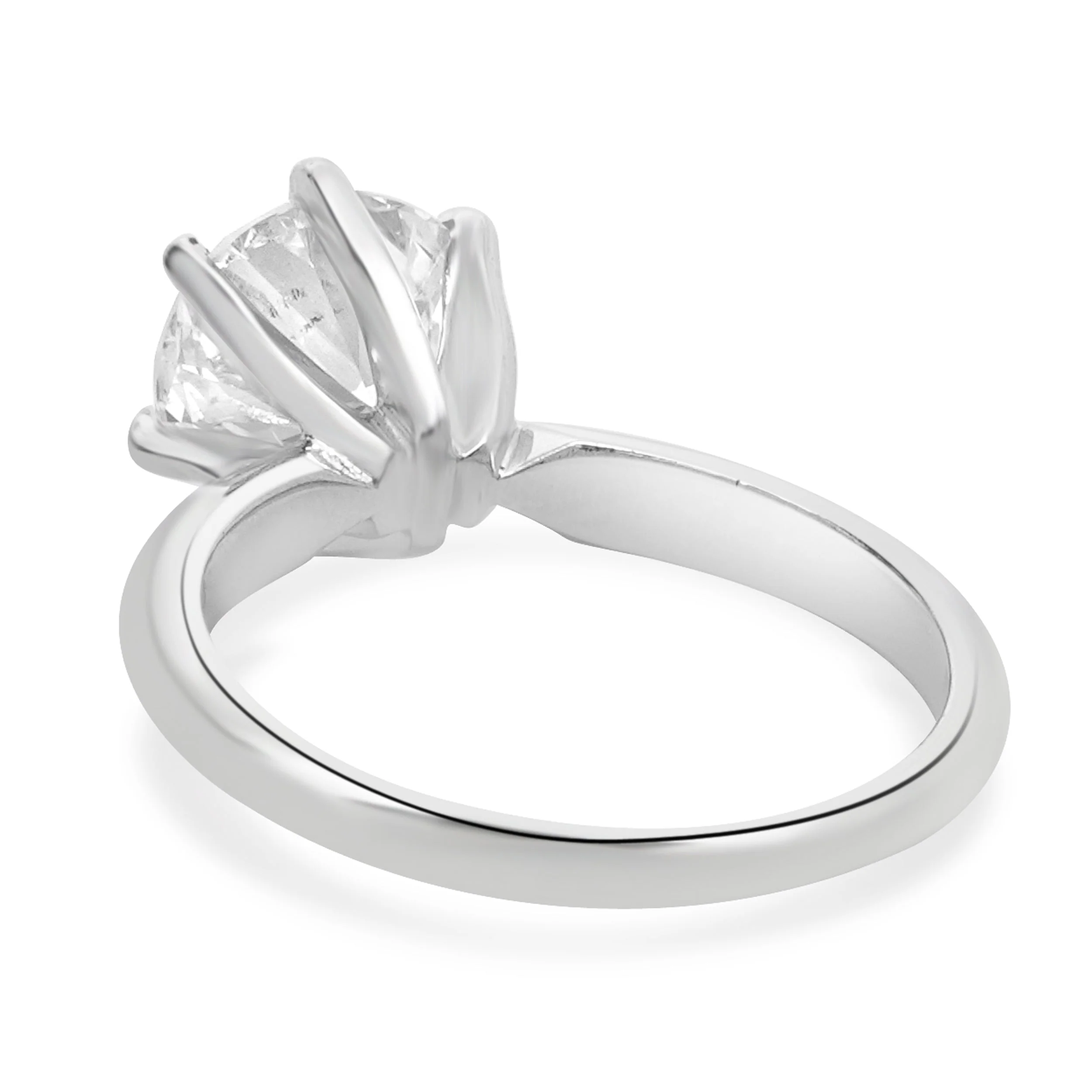 Platinum Round Diamond Engagement Ring - Image 3