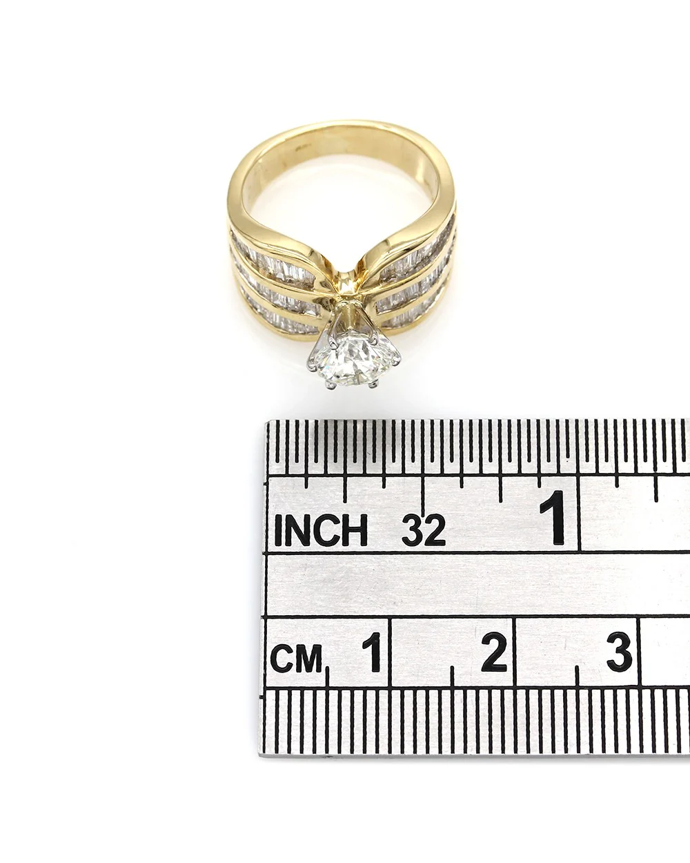 Round and Baguette Diamond Ring in Gold - Image 3