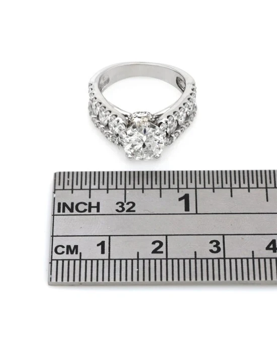 Round Brilliant Cut Diamond Solitaire Ring Engagement Ring - Image 3
